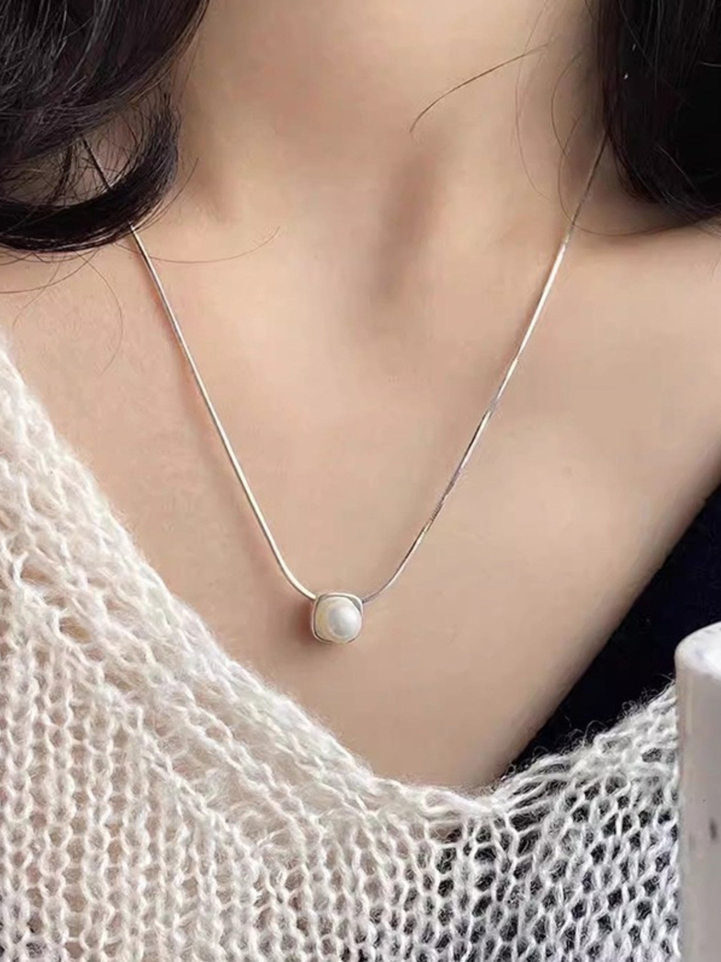 SQUARE PEARL ESSENCE