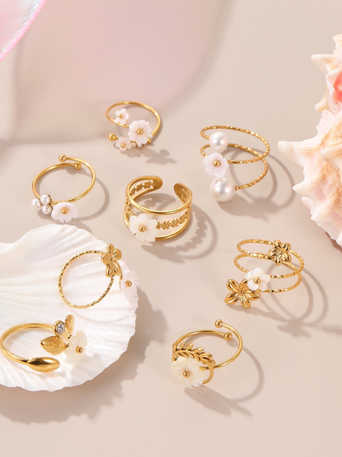 FLORAL RING