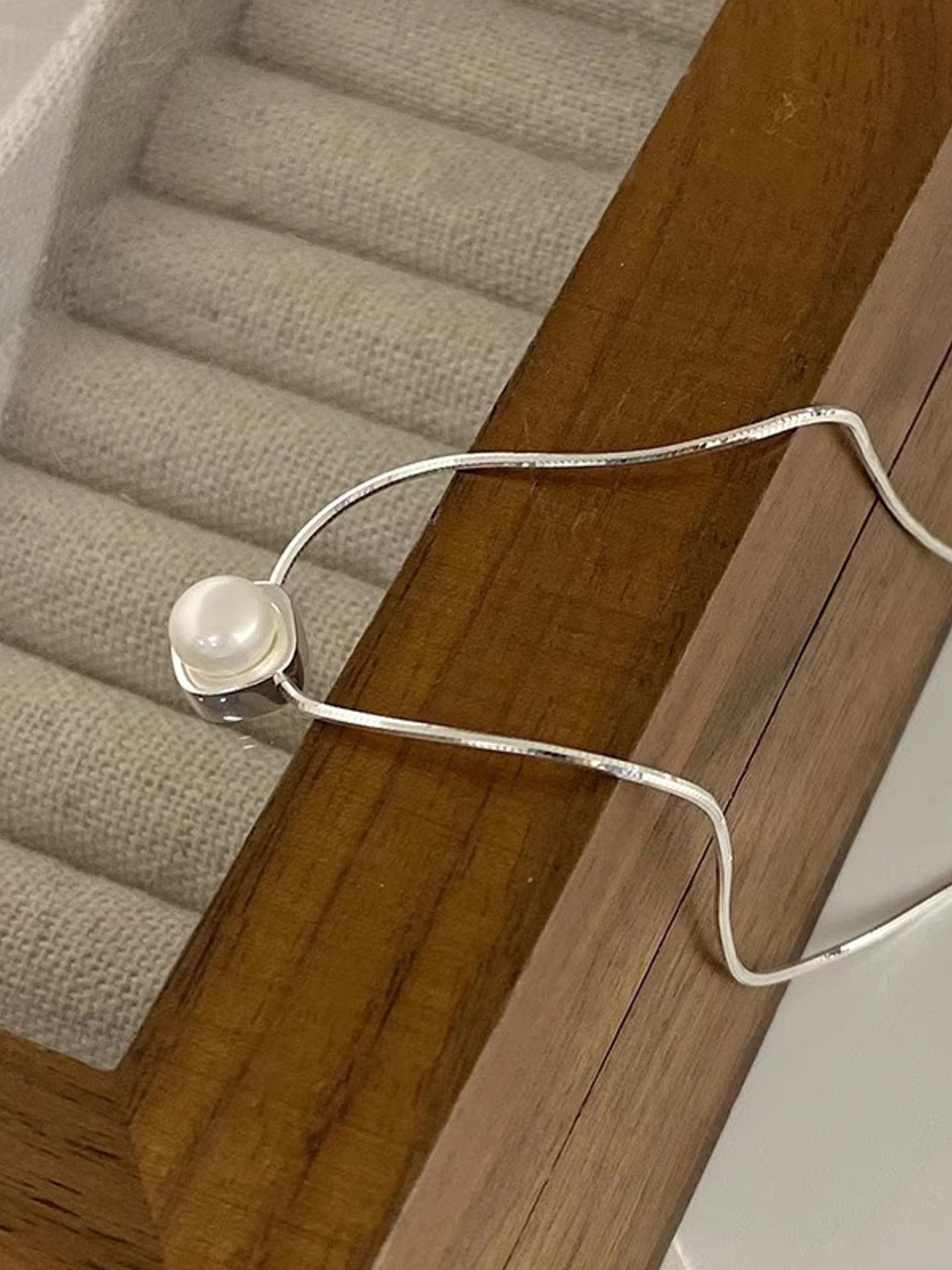 SQUARE PEARL ESSENCE