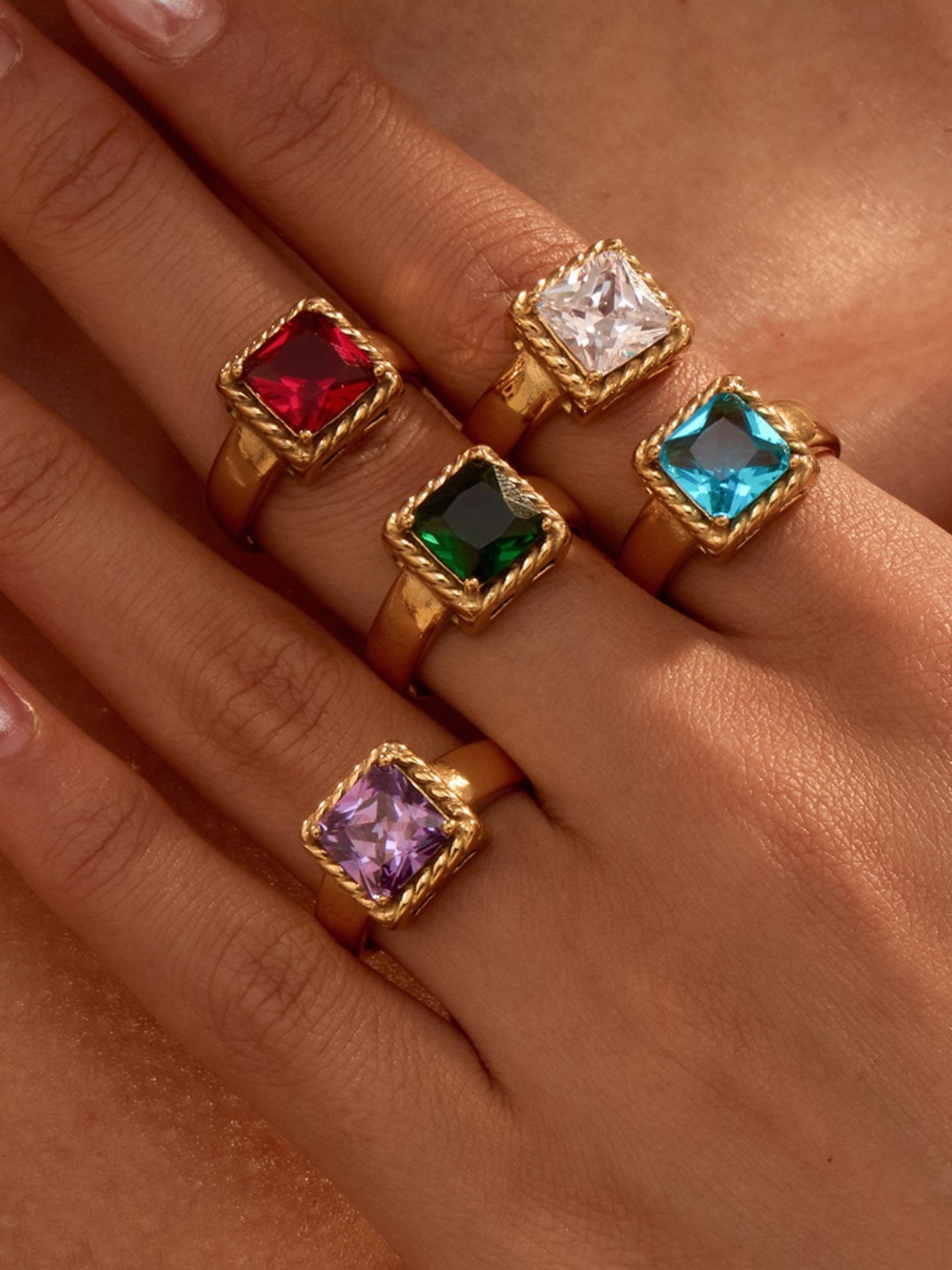 RETRO MODERN ZIRCON RING