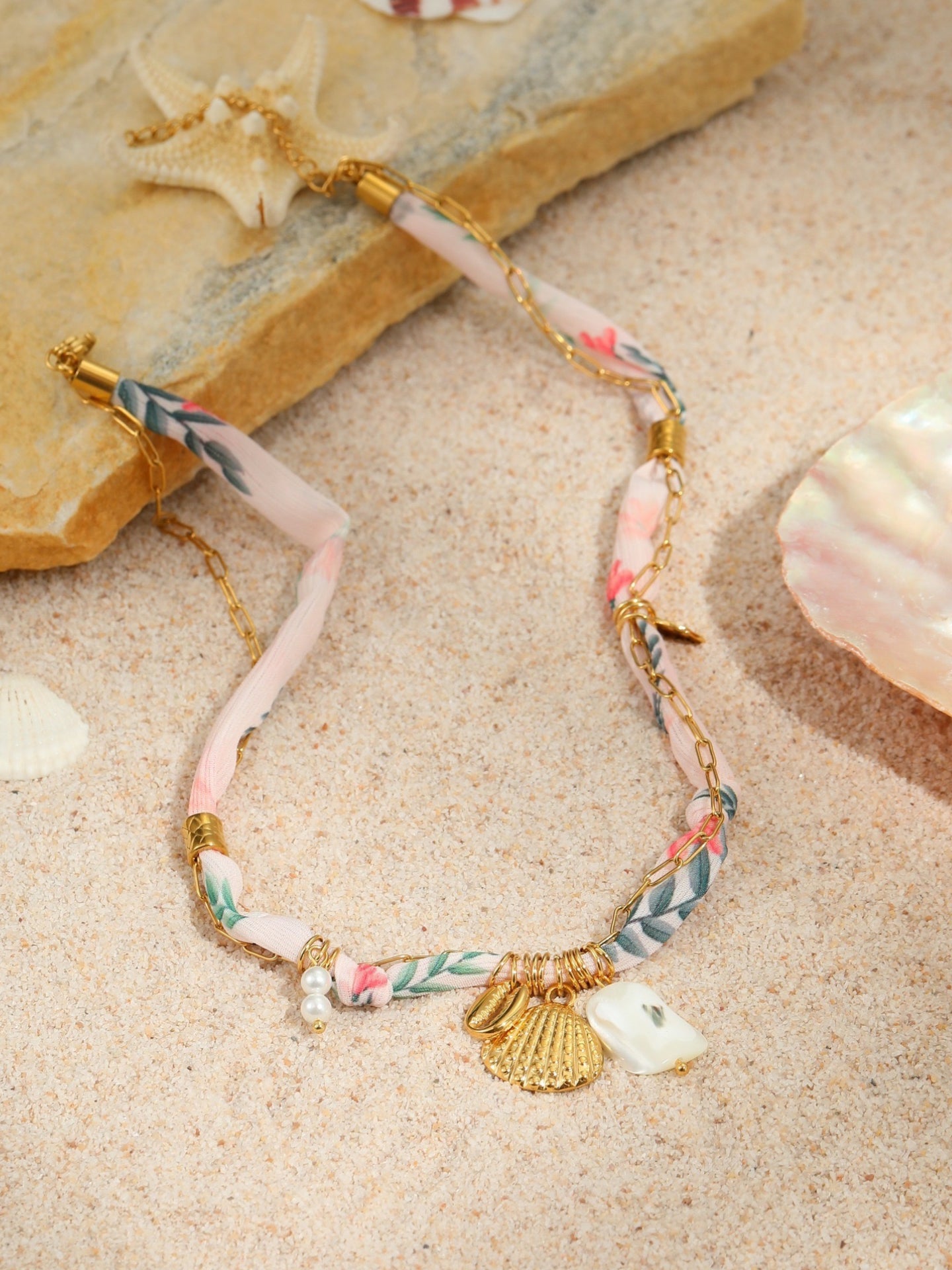 DOPAMINE STARFISH NECKLACE