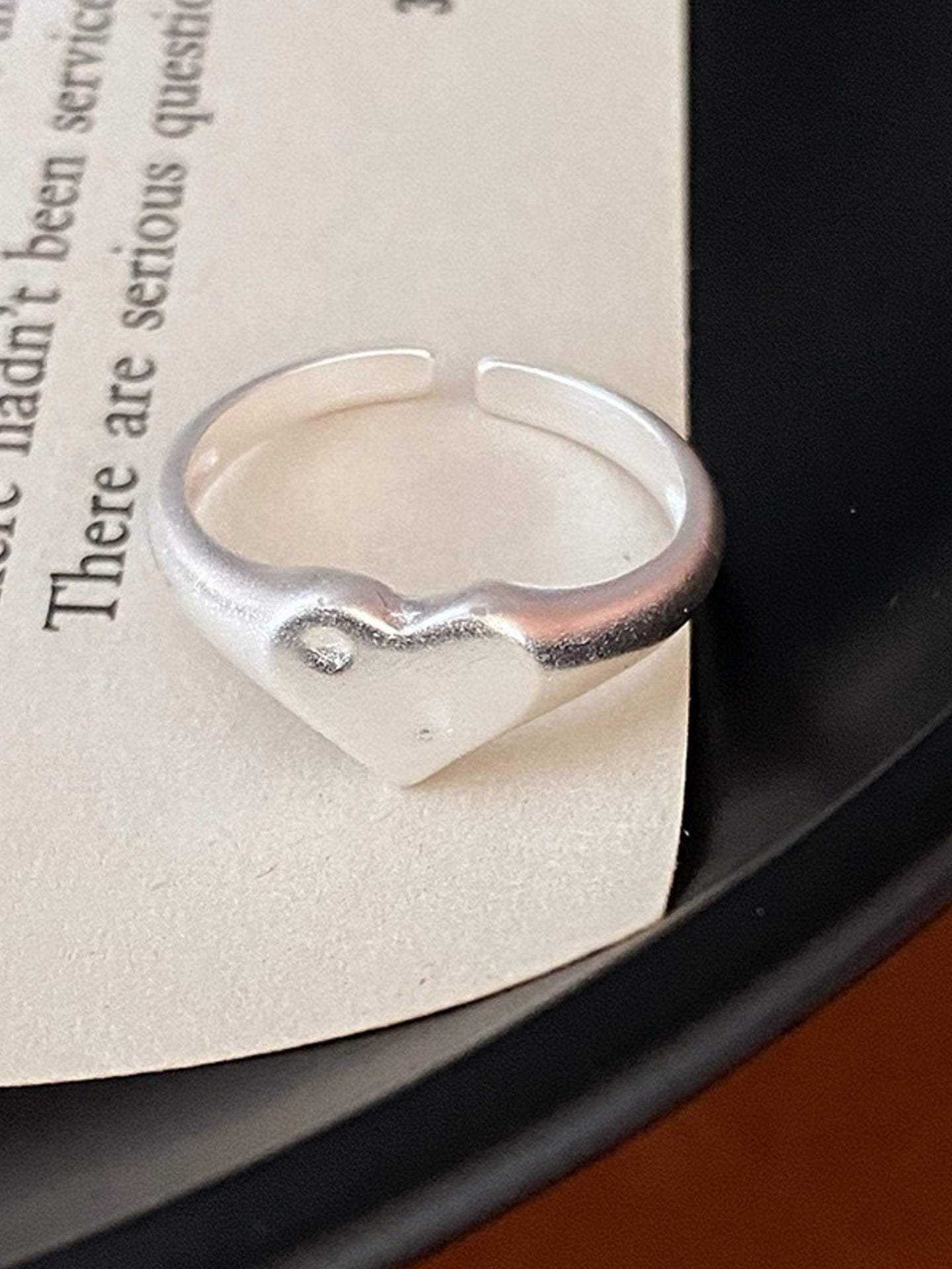 BRUSHED HEART RING