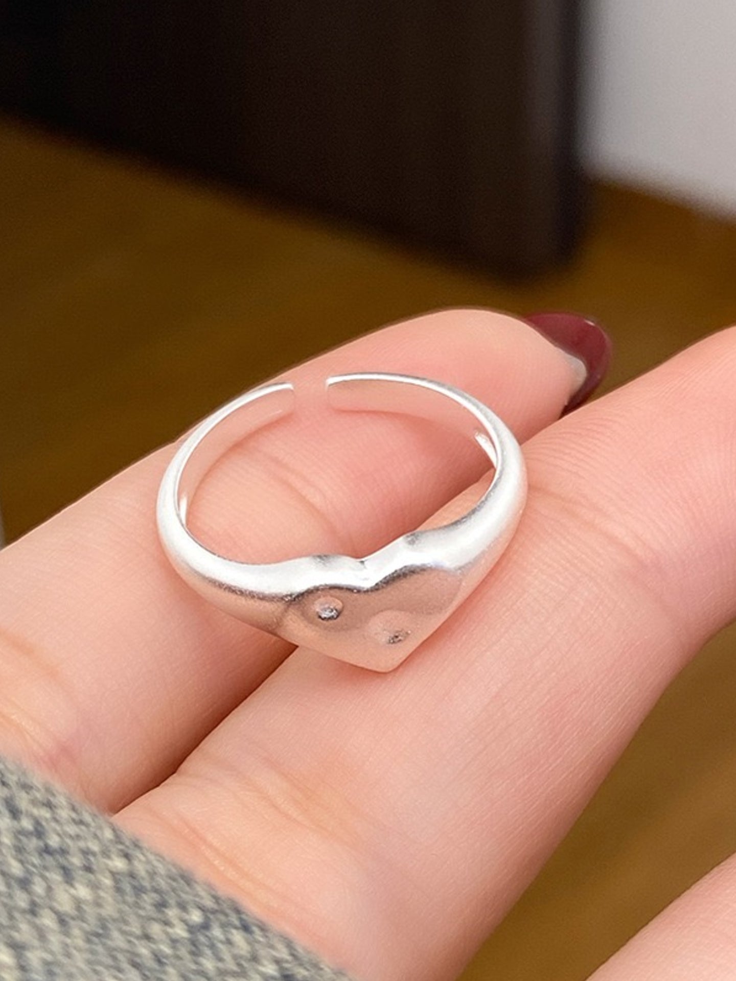 BRUSHED HEART RING