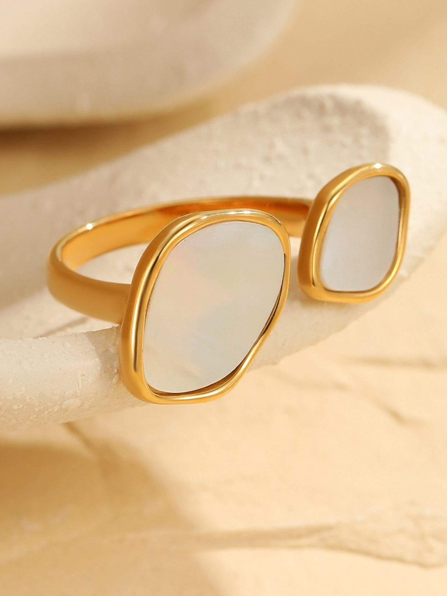 VINTAGE GEOMETRIC RING