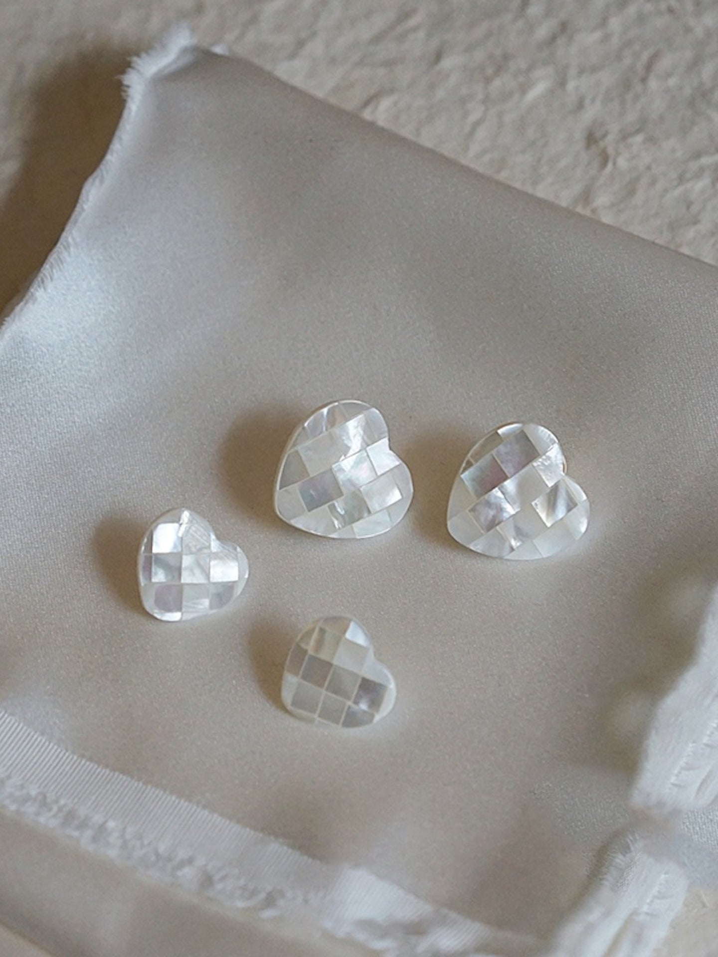 HEART STUD EARRINGS