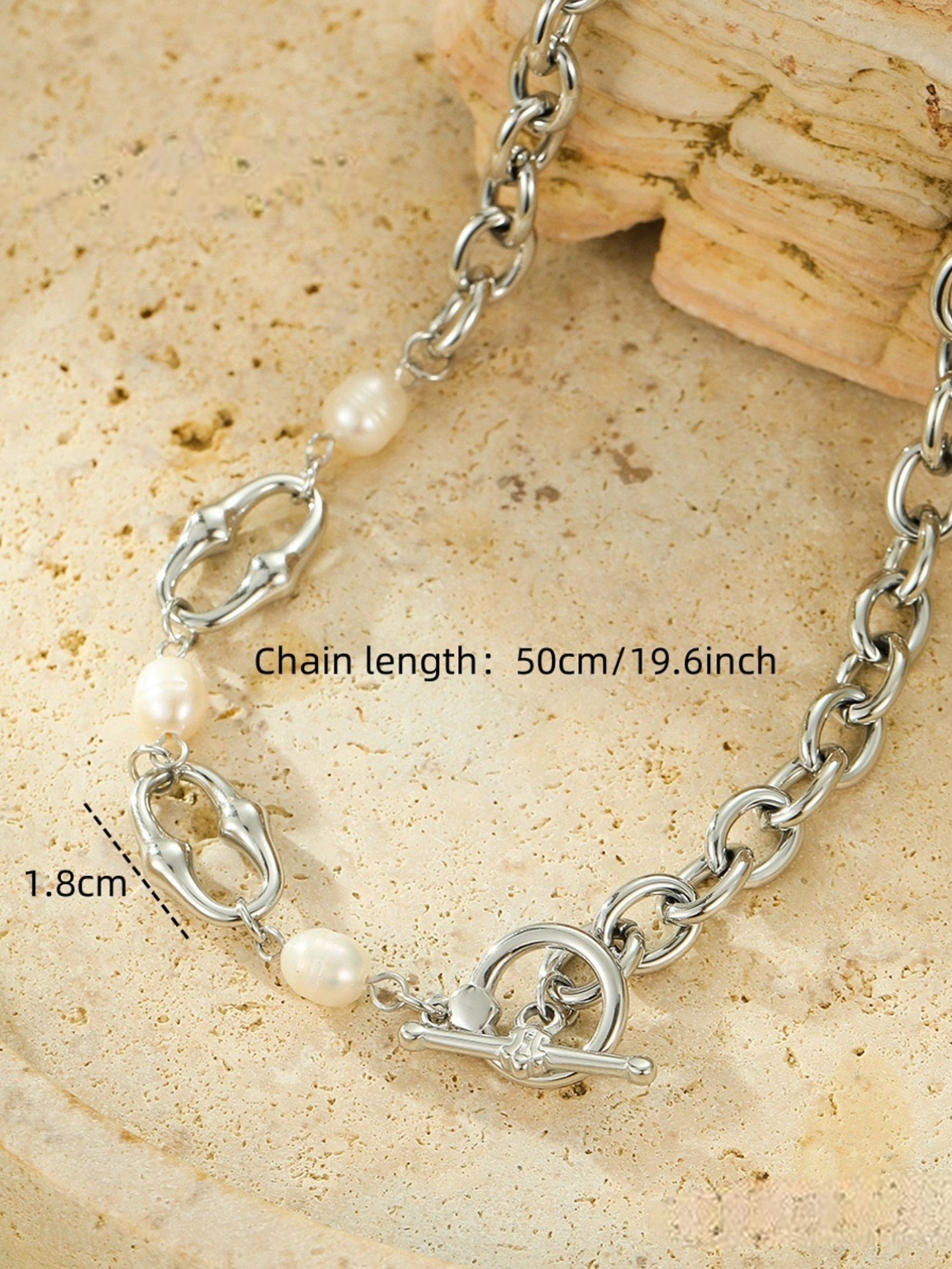 GEOMETRIC SHELL PEARL NECKLACE