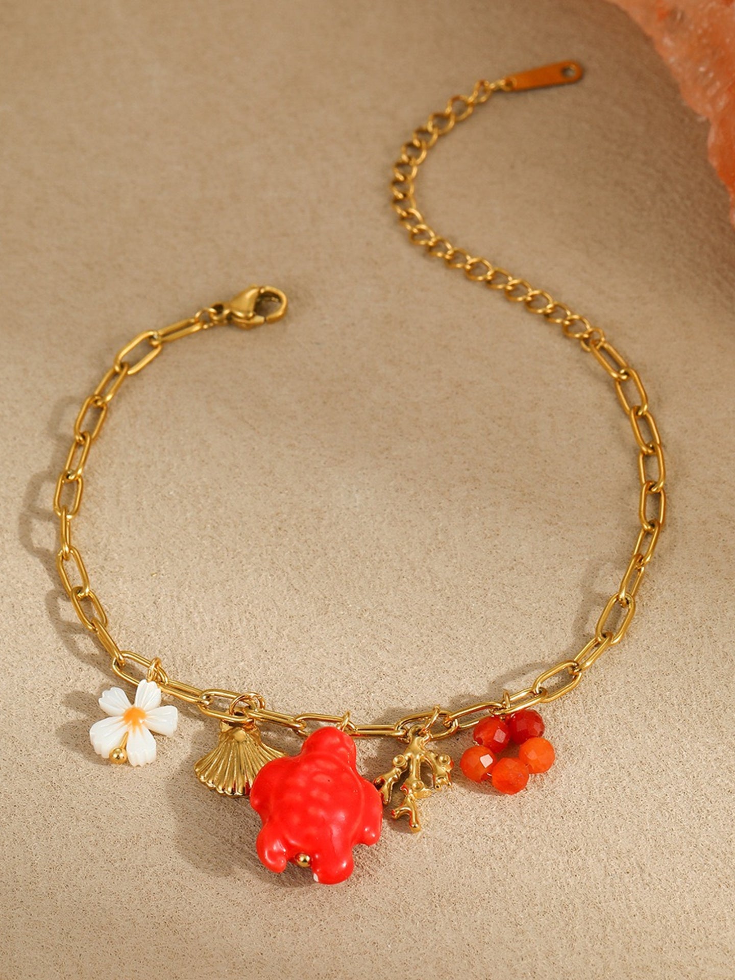 BEACH FRINGE NECKLACE