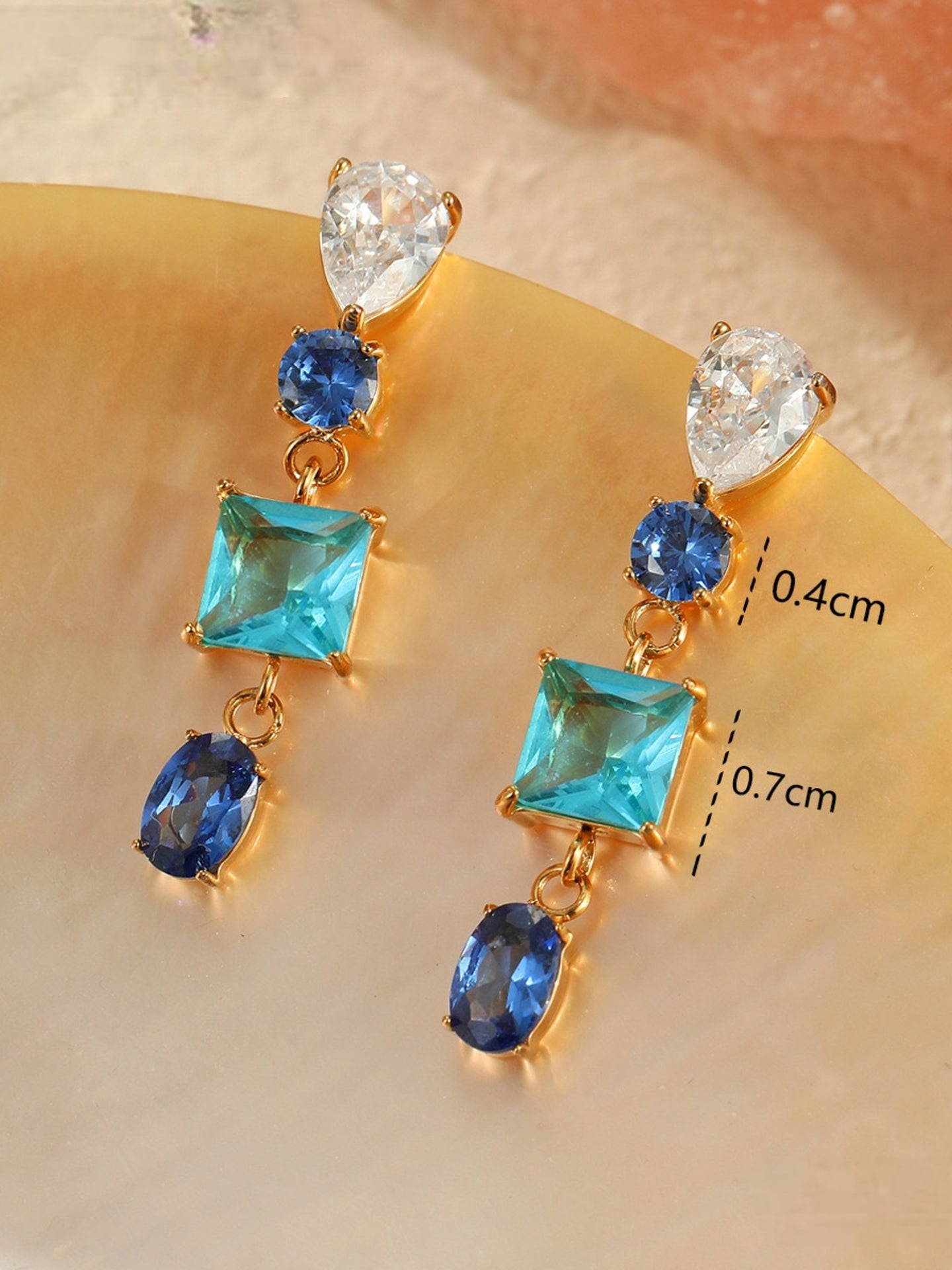 SPARKLING ZIRCON EARRINGS