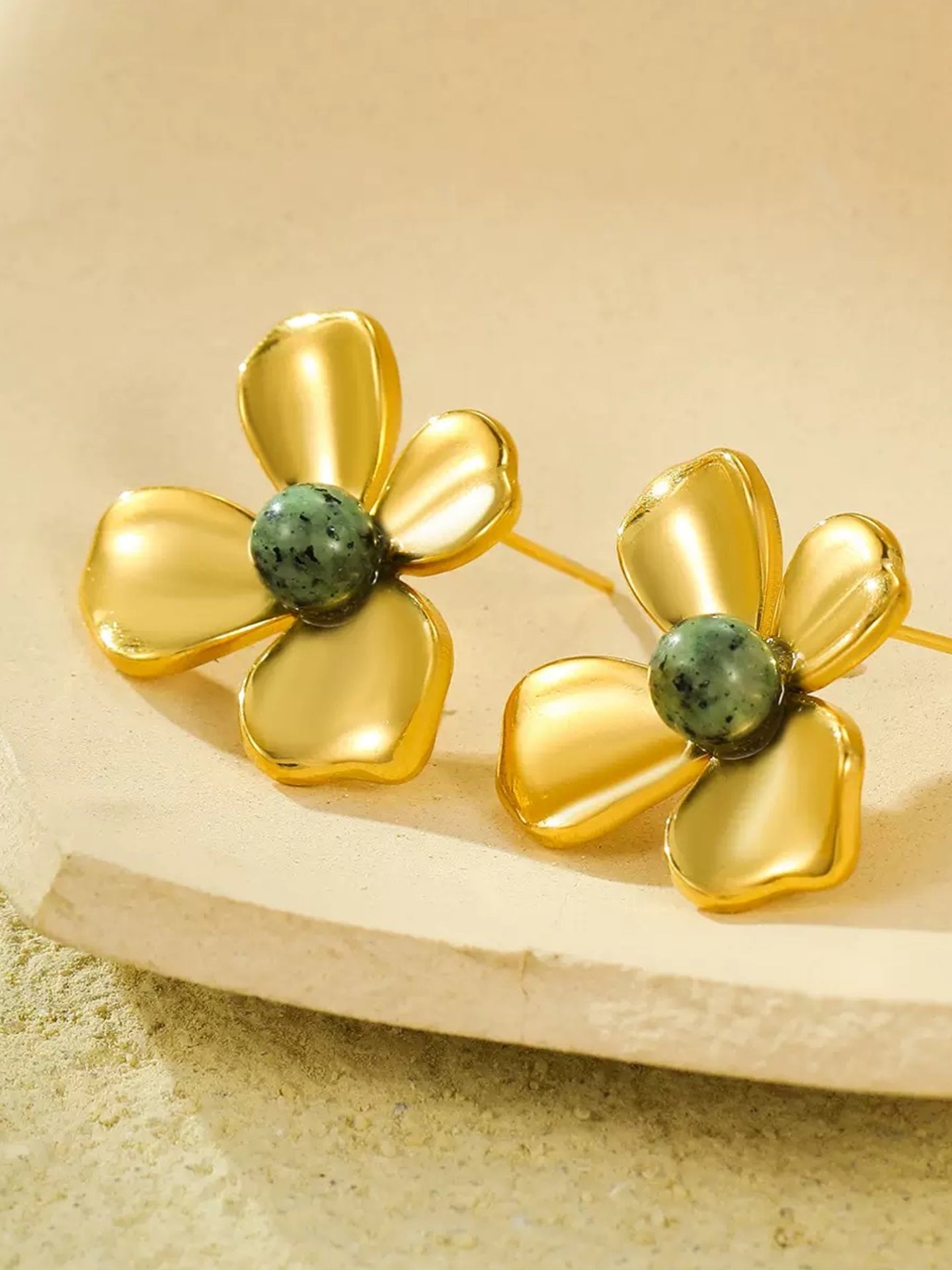 PETAL EARRINGS