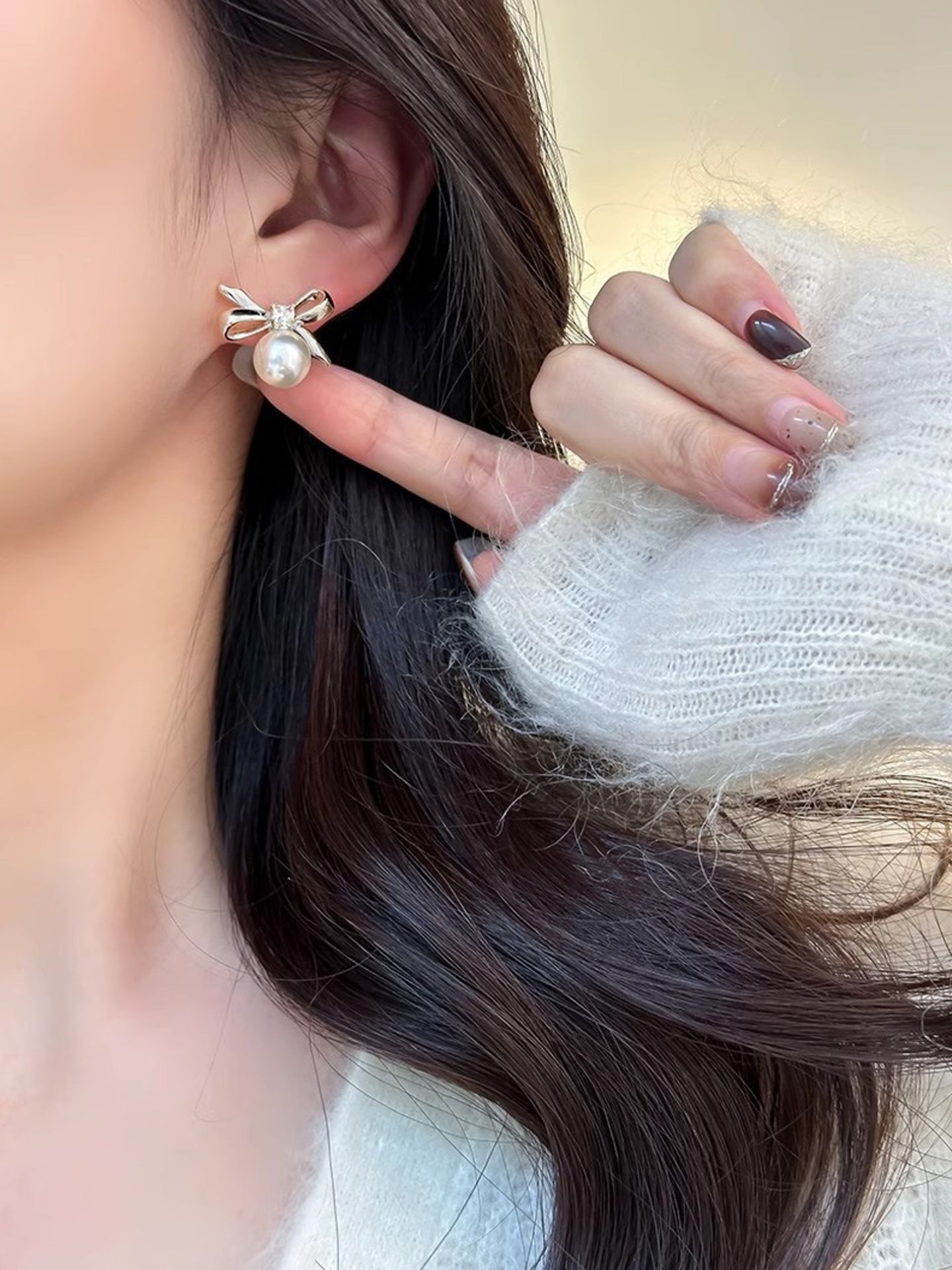 BOW PEARL EARRINGS