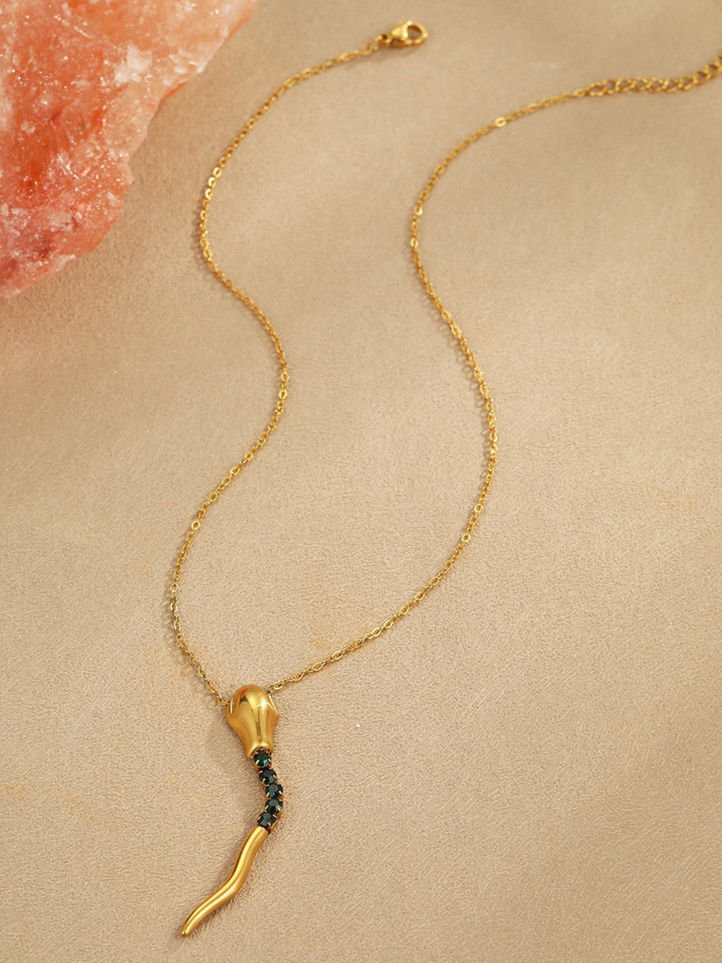 SERPENT FRINGE COLLAR