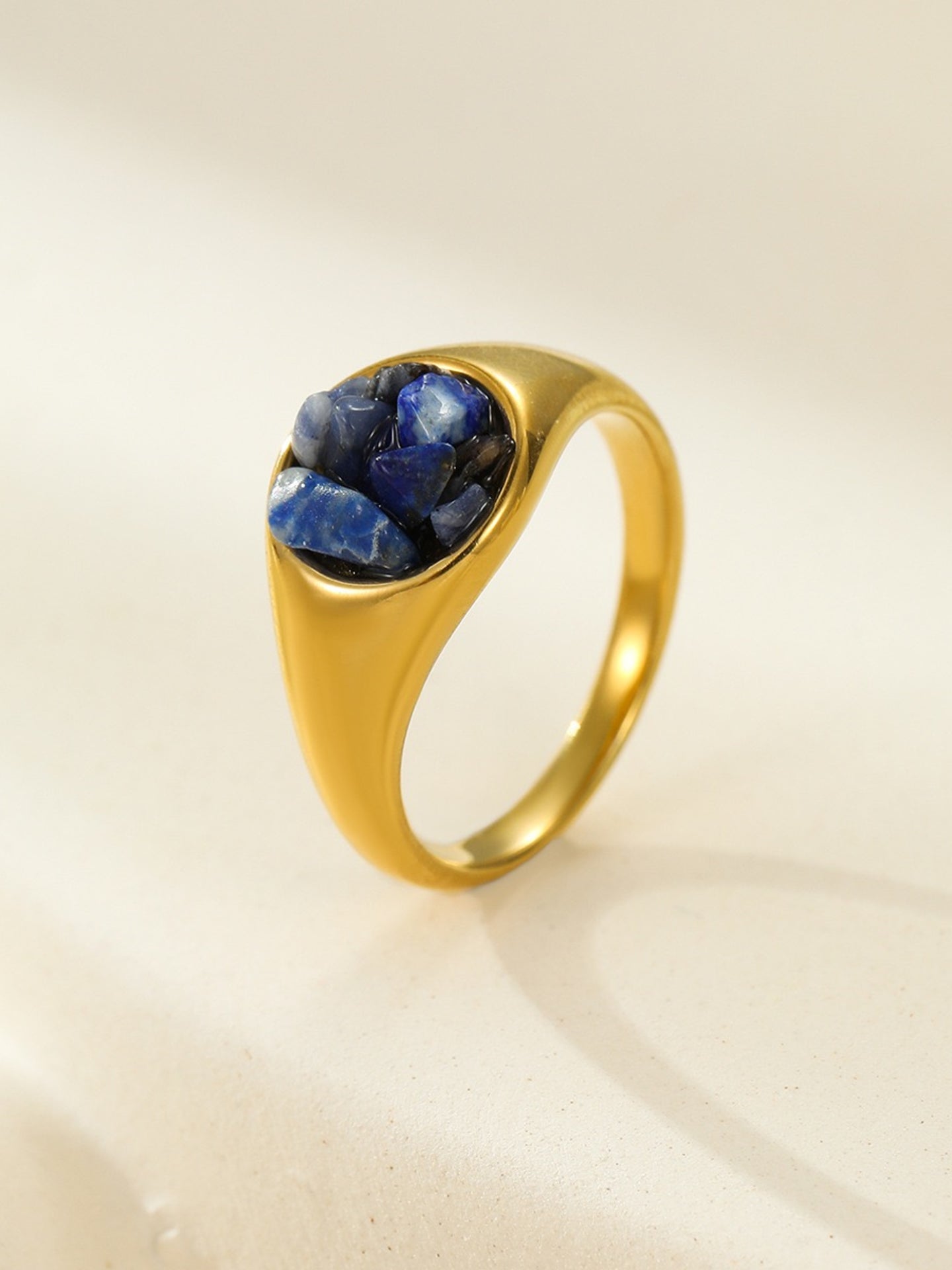 IRREGULAR GEMSTONE RING