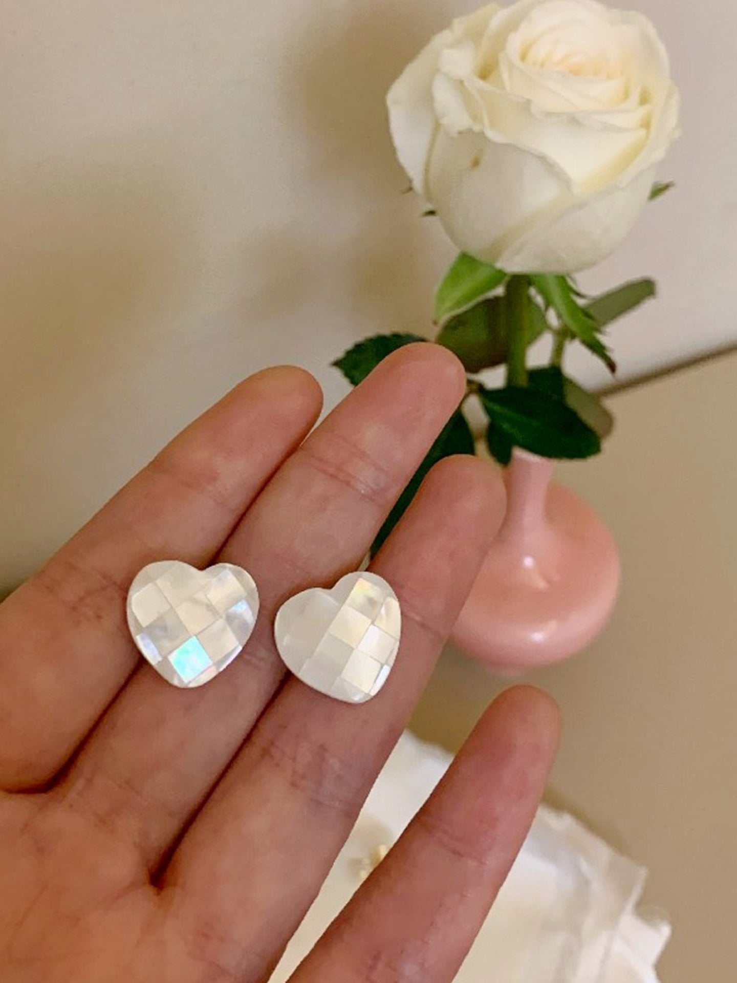 HEART STUD EARRINGS