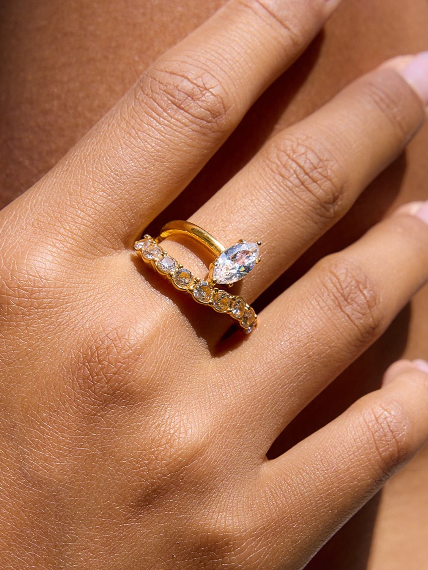 ZIRCON RING