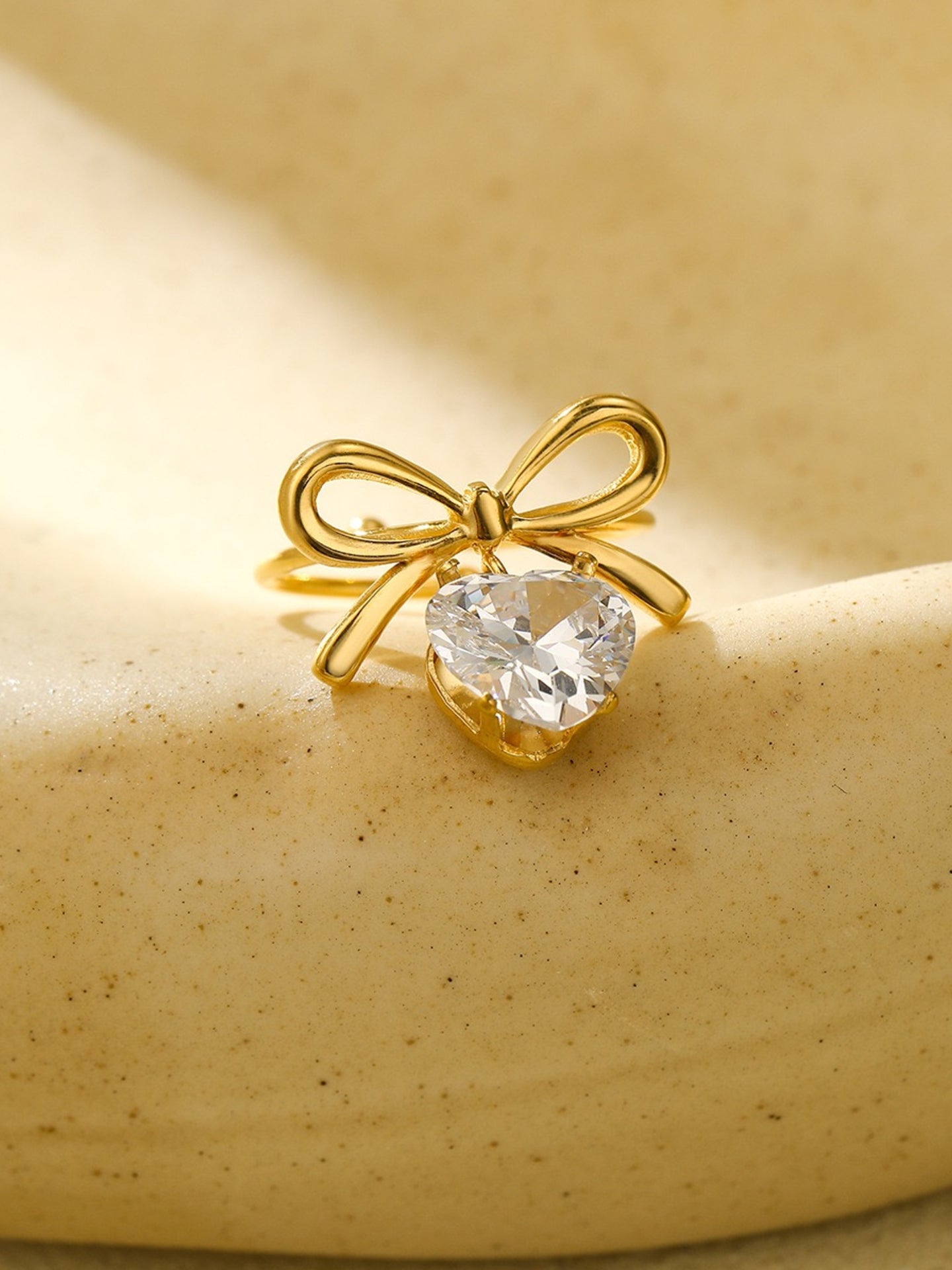 ZIRCON HEART RING