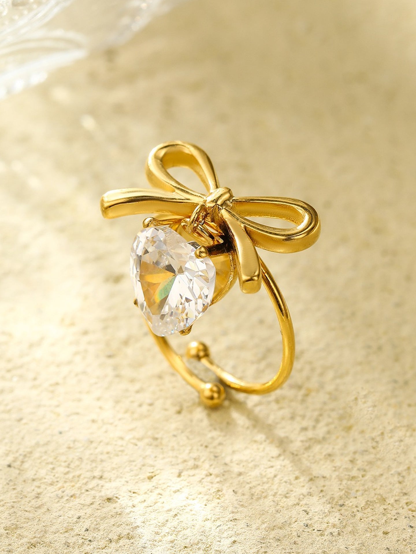 ZIRCON HEART RING