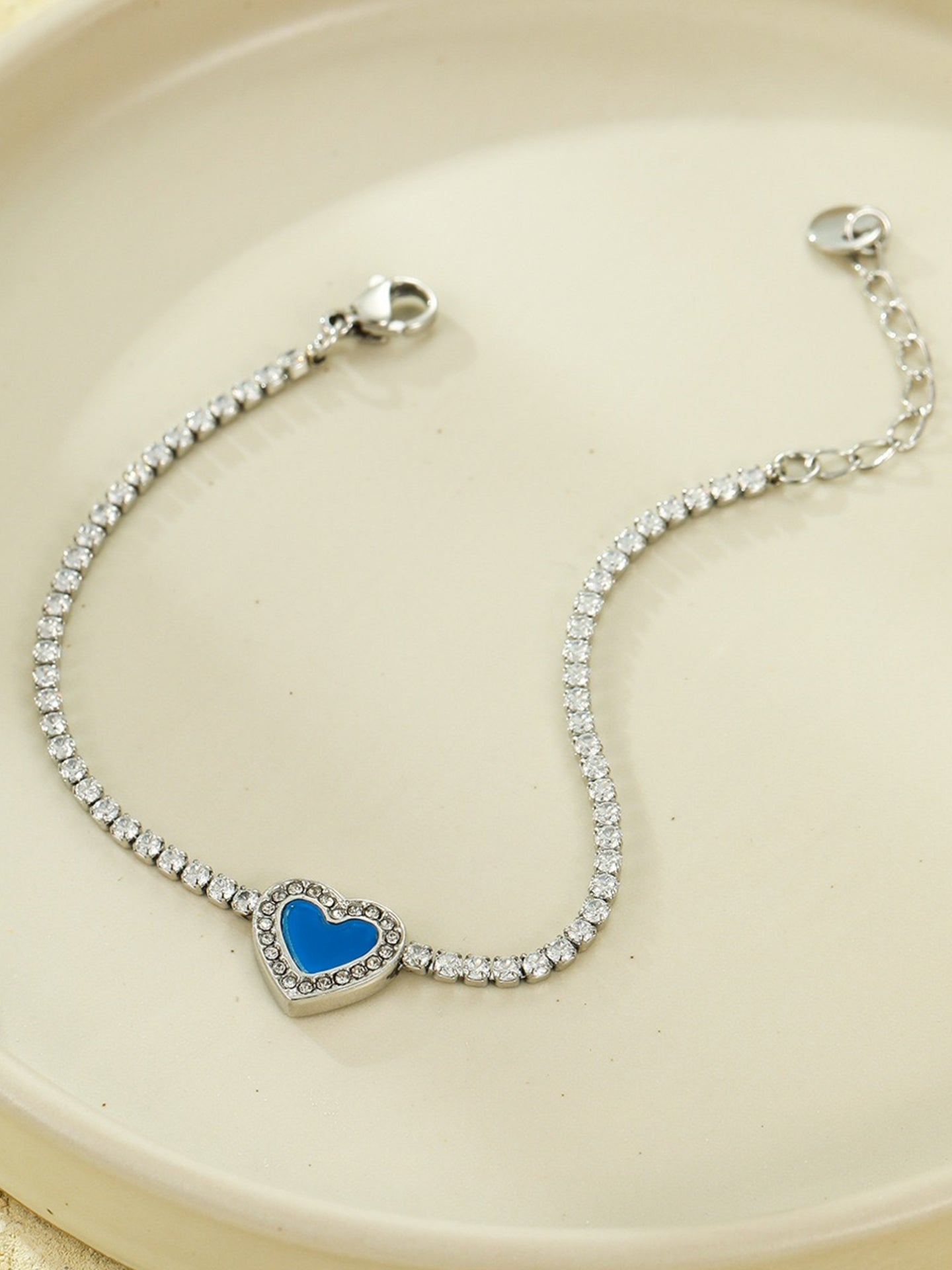 FULL PAVÉ HEART BRACELET