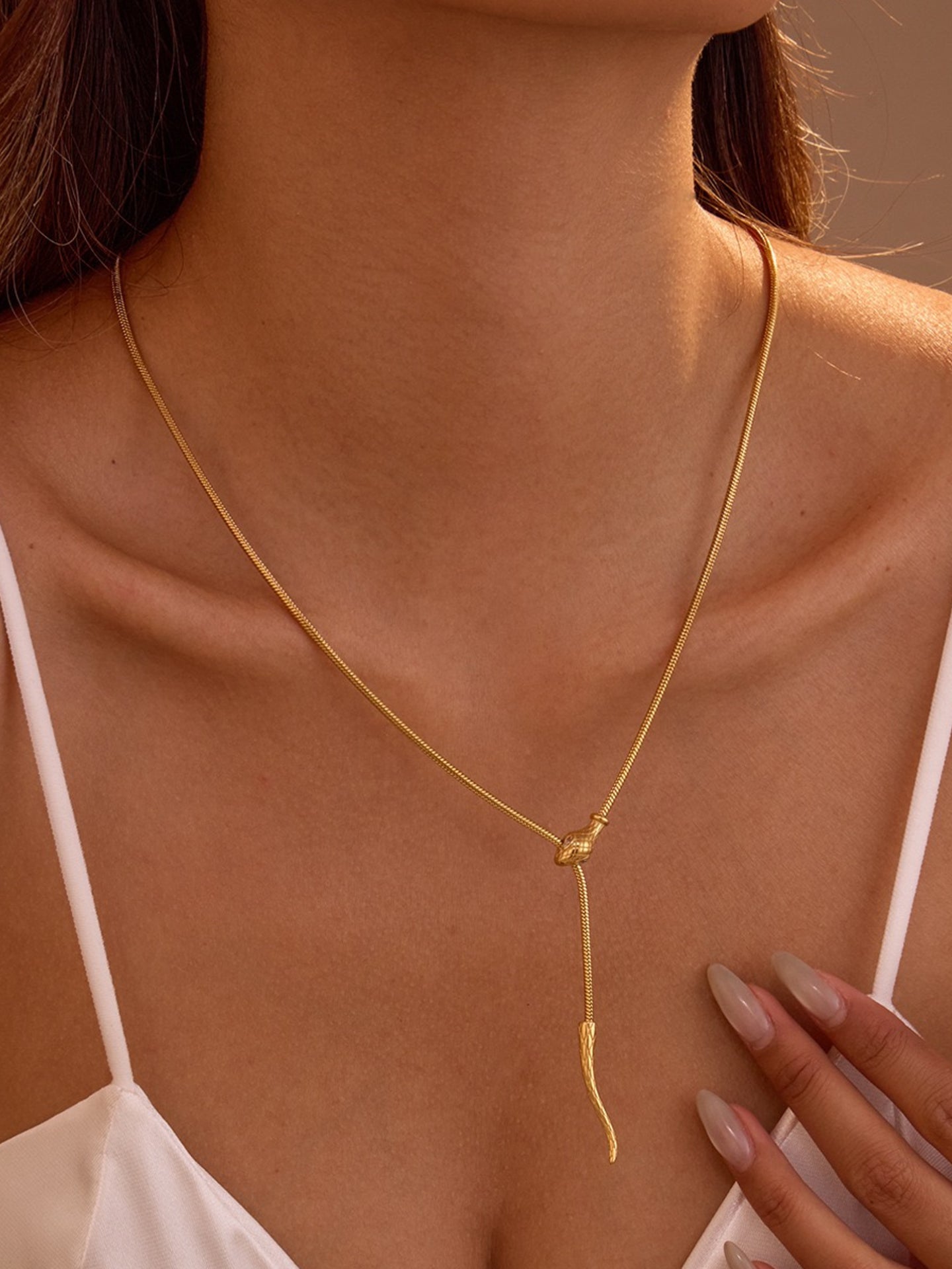 DELICATE SNAKE CHAIN