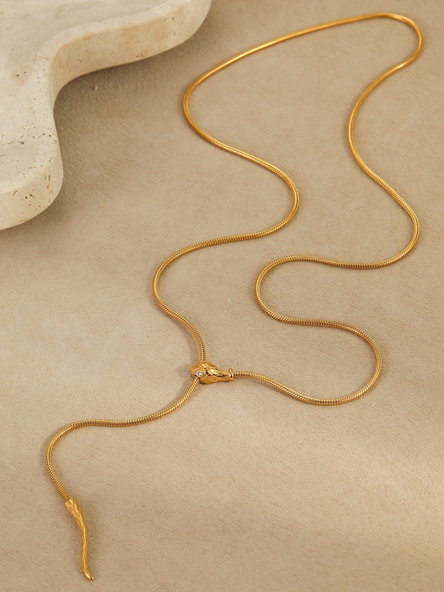 DELICATE SNAKE CHAIN