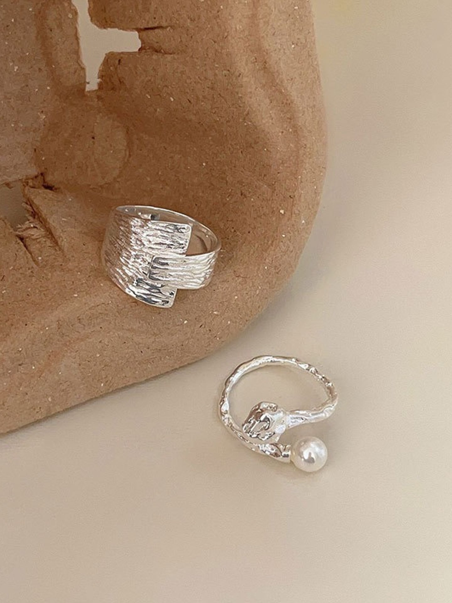 GEOMETRIC TEXTURE RING