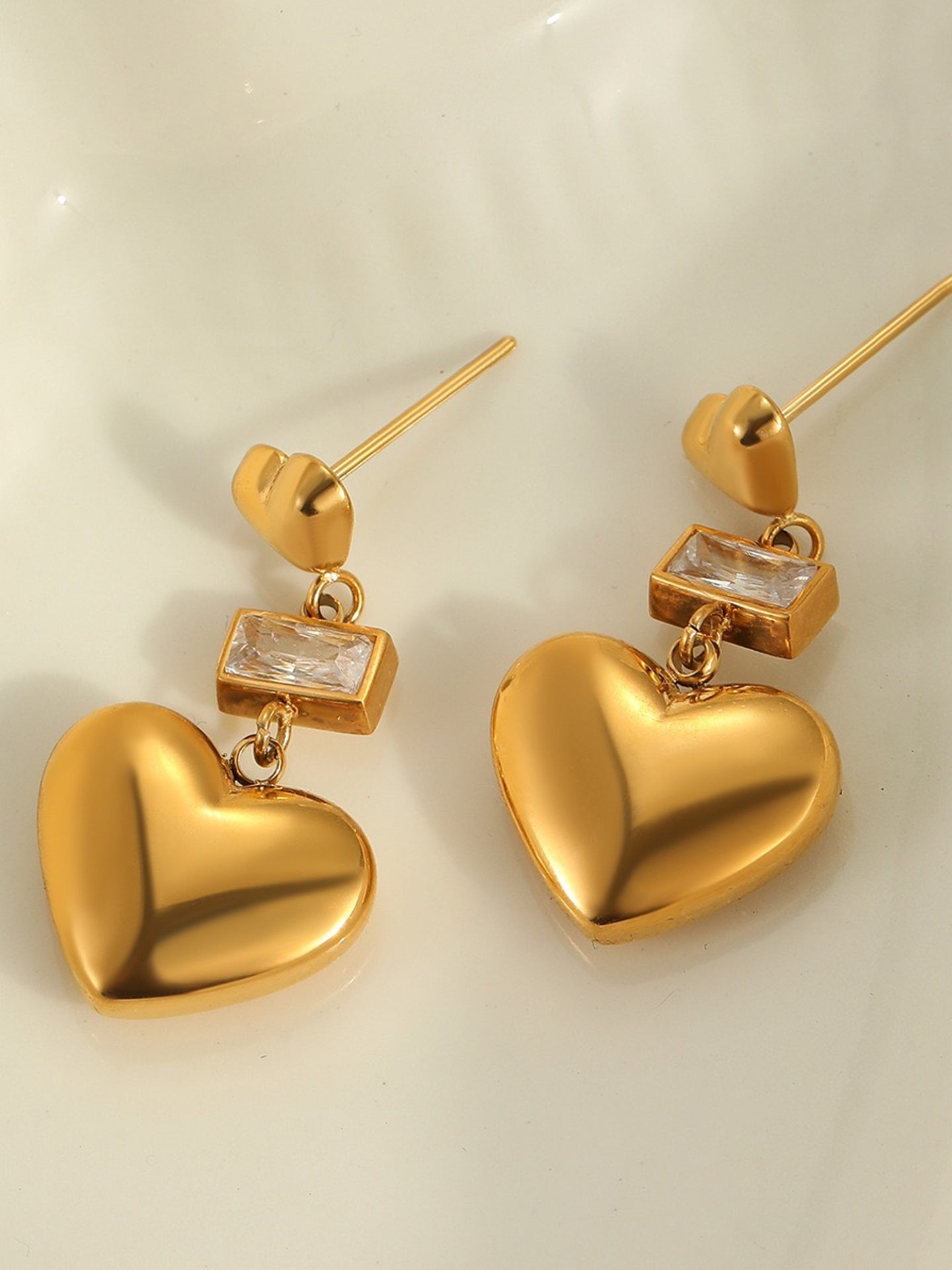 HEART PENDANT EARRINGS