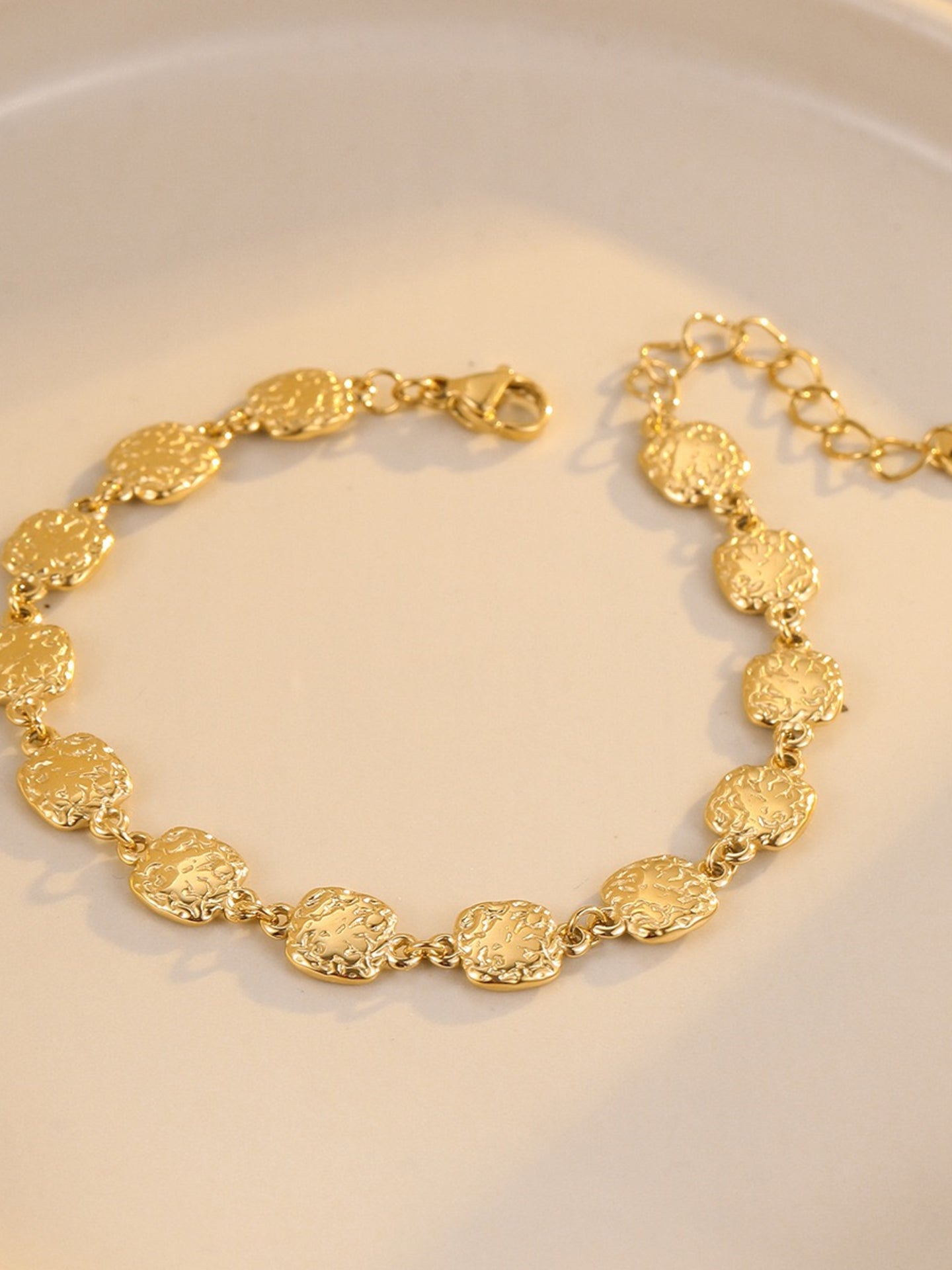 HAMMERED TEXTURE BRACELET