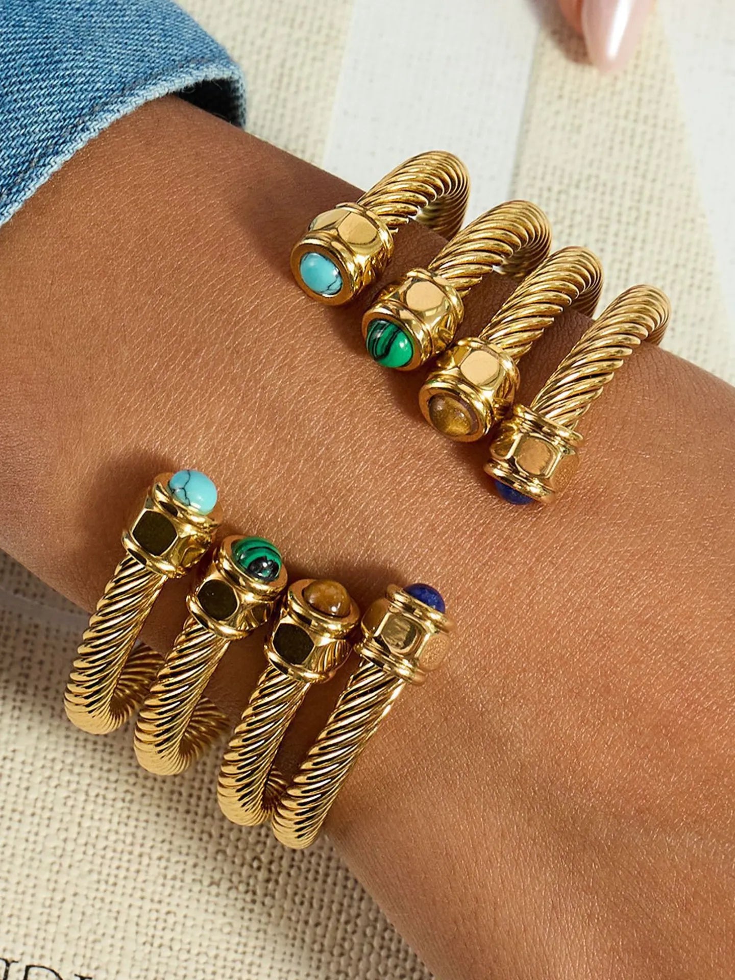 NATURAL STONE BRACELET