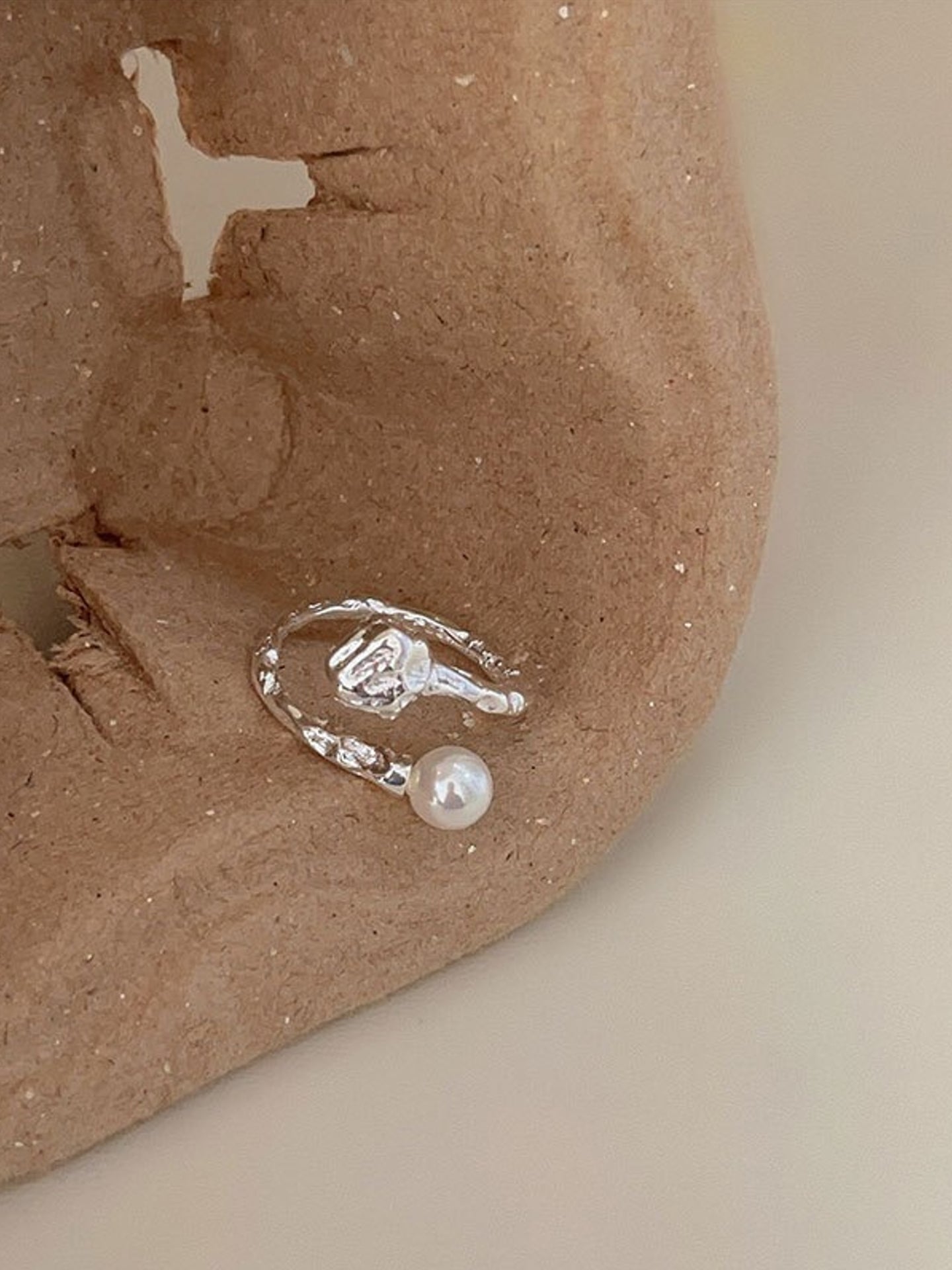 GEOMETRIC TEXTURE RING