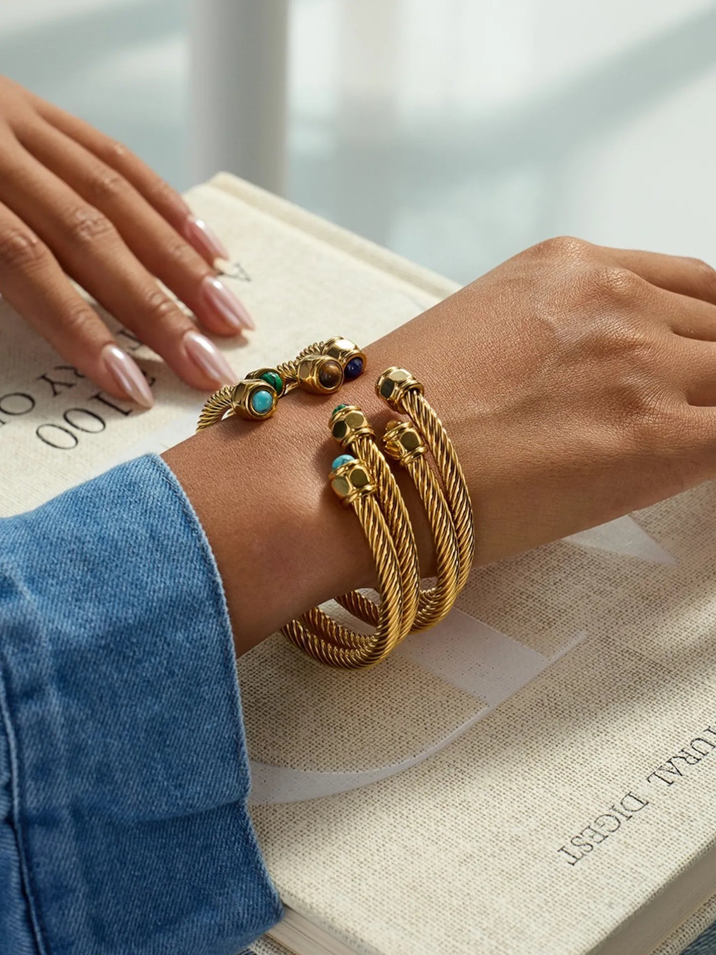 NATURAL STONE BRACELET