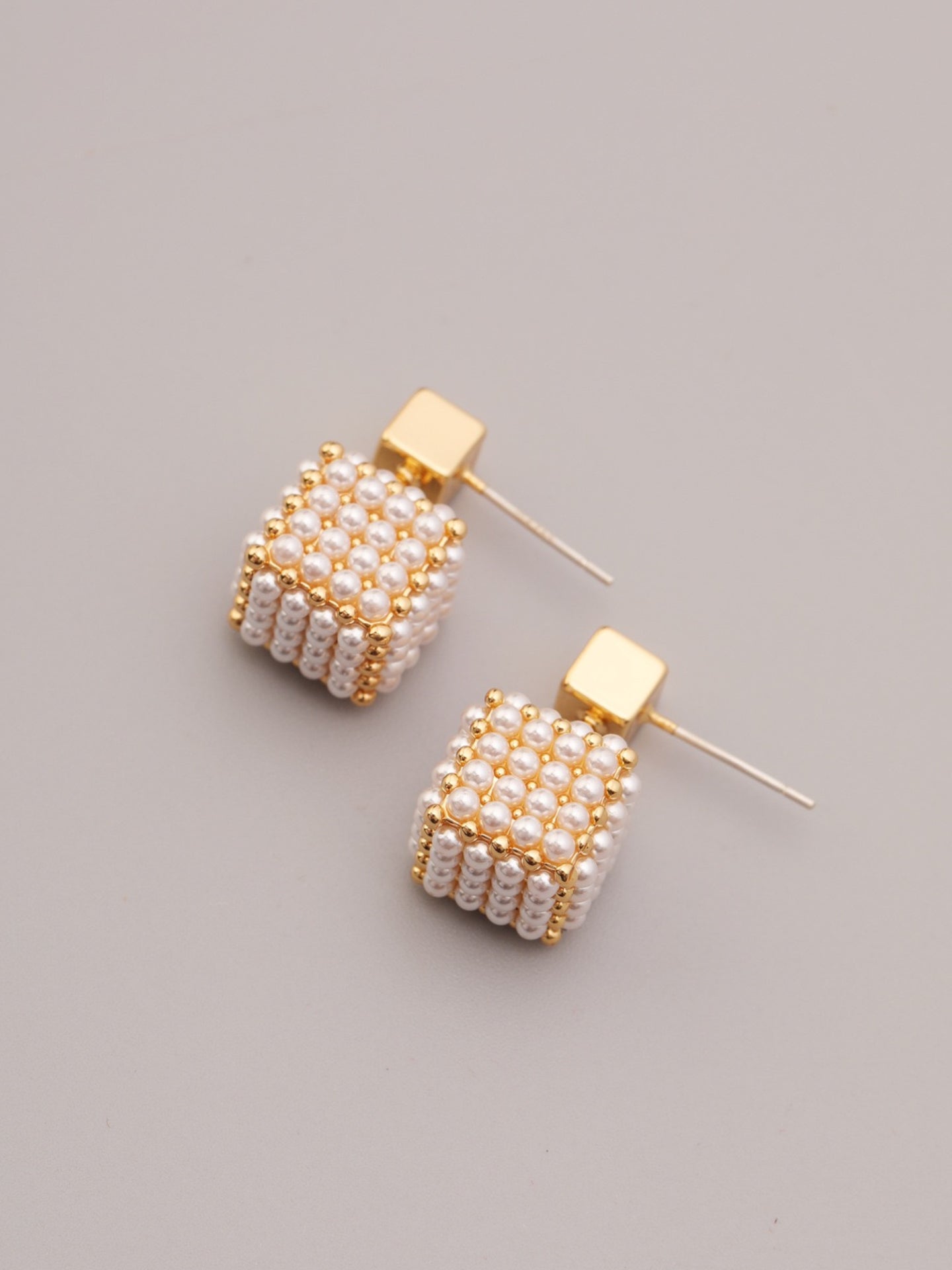 CUBE EARRINGS