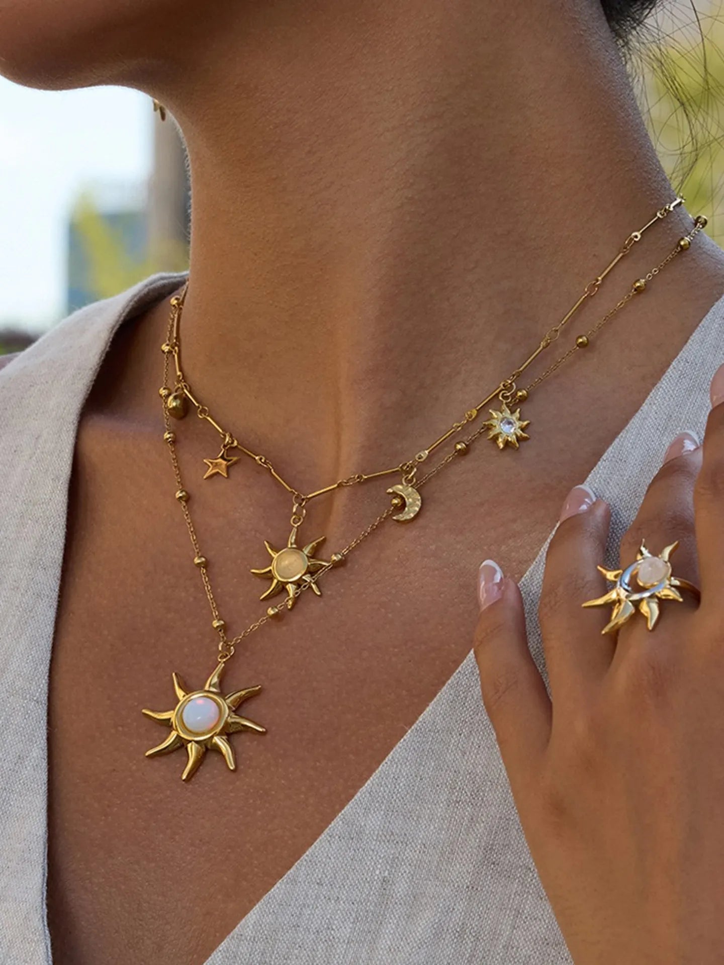 SUN NECKLACE