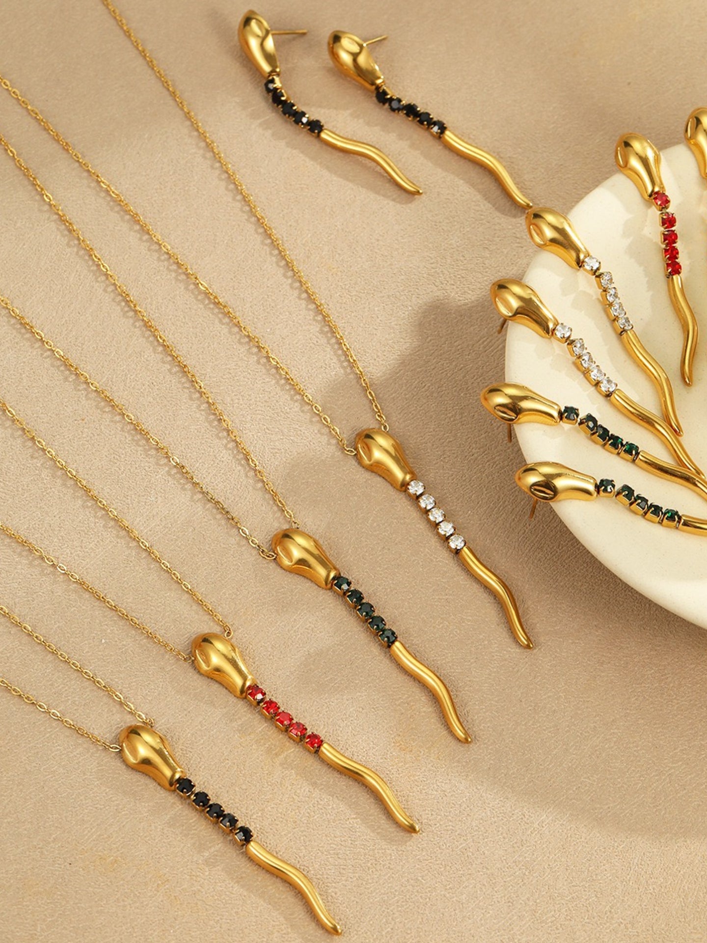 SERPENT FRINGE COLLAR