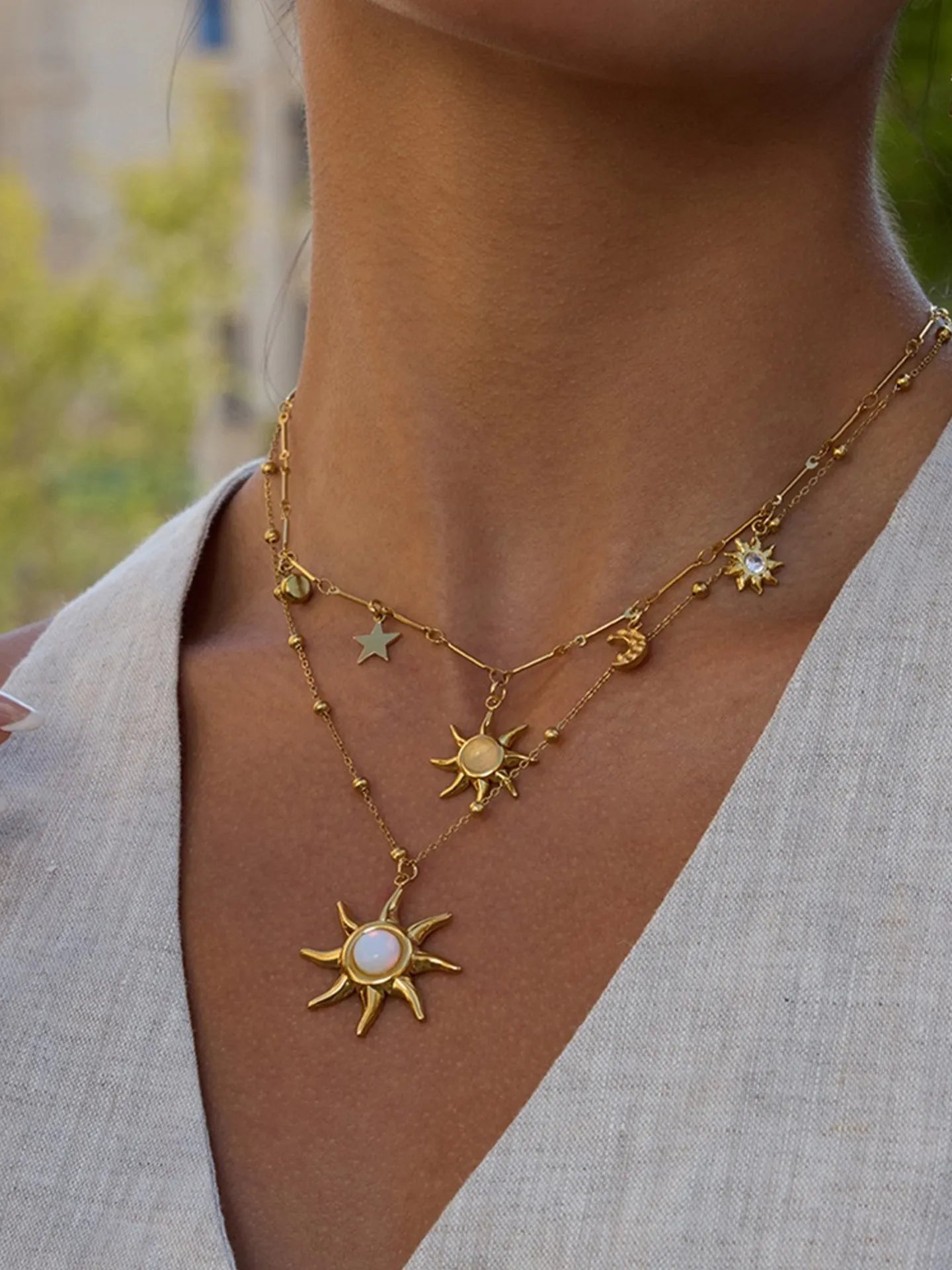 SUN NECKLACE