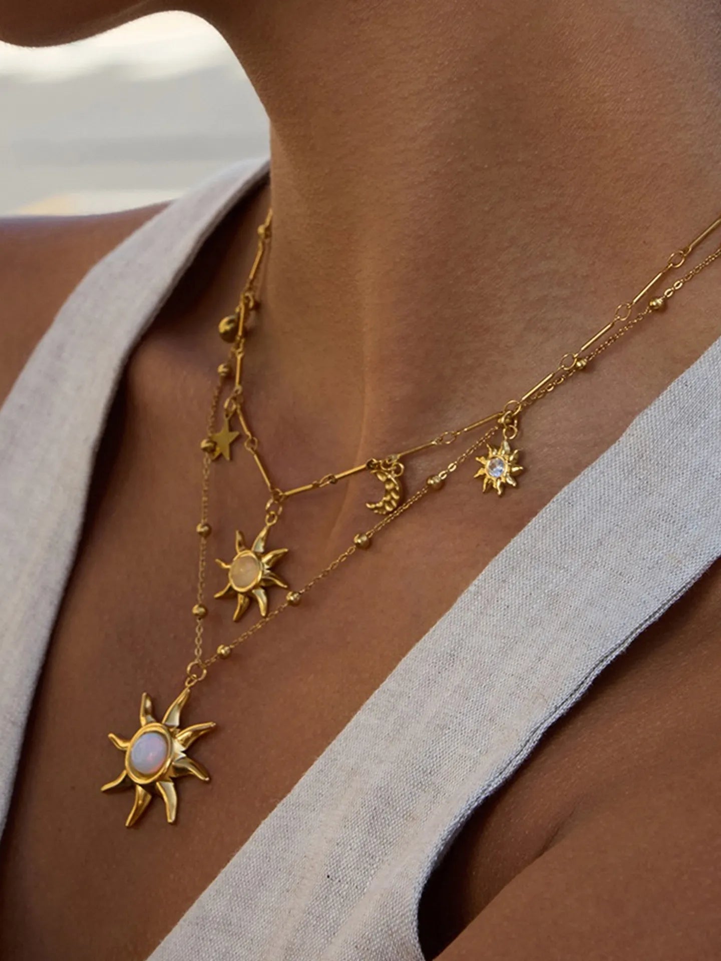 SUN NECKLACE