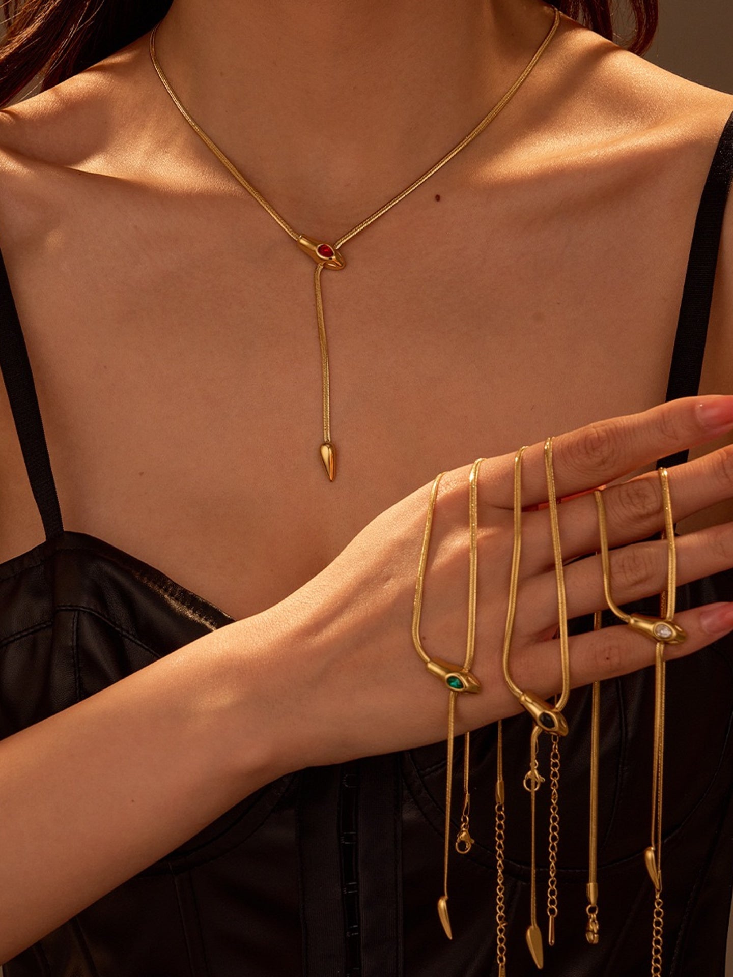 SERPENT’S GAZE CHAIN