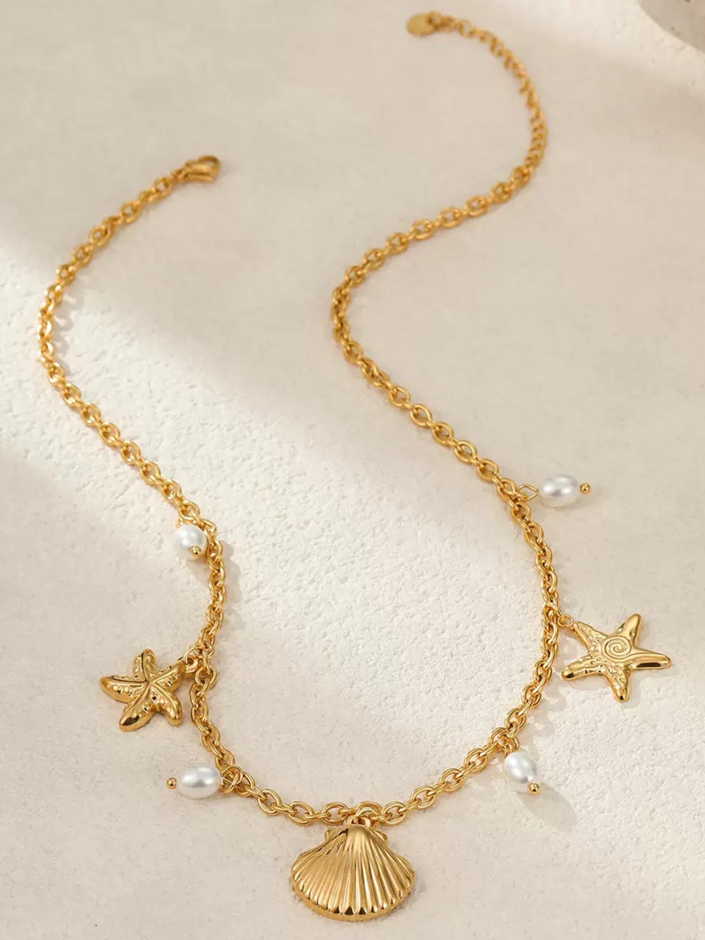 STARDUST SHELL NECKLACE