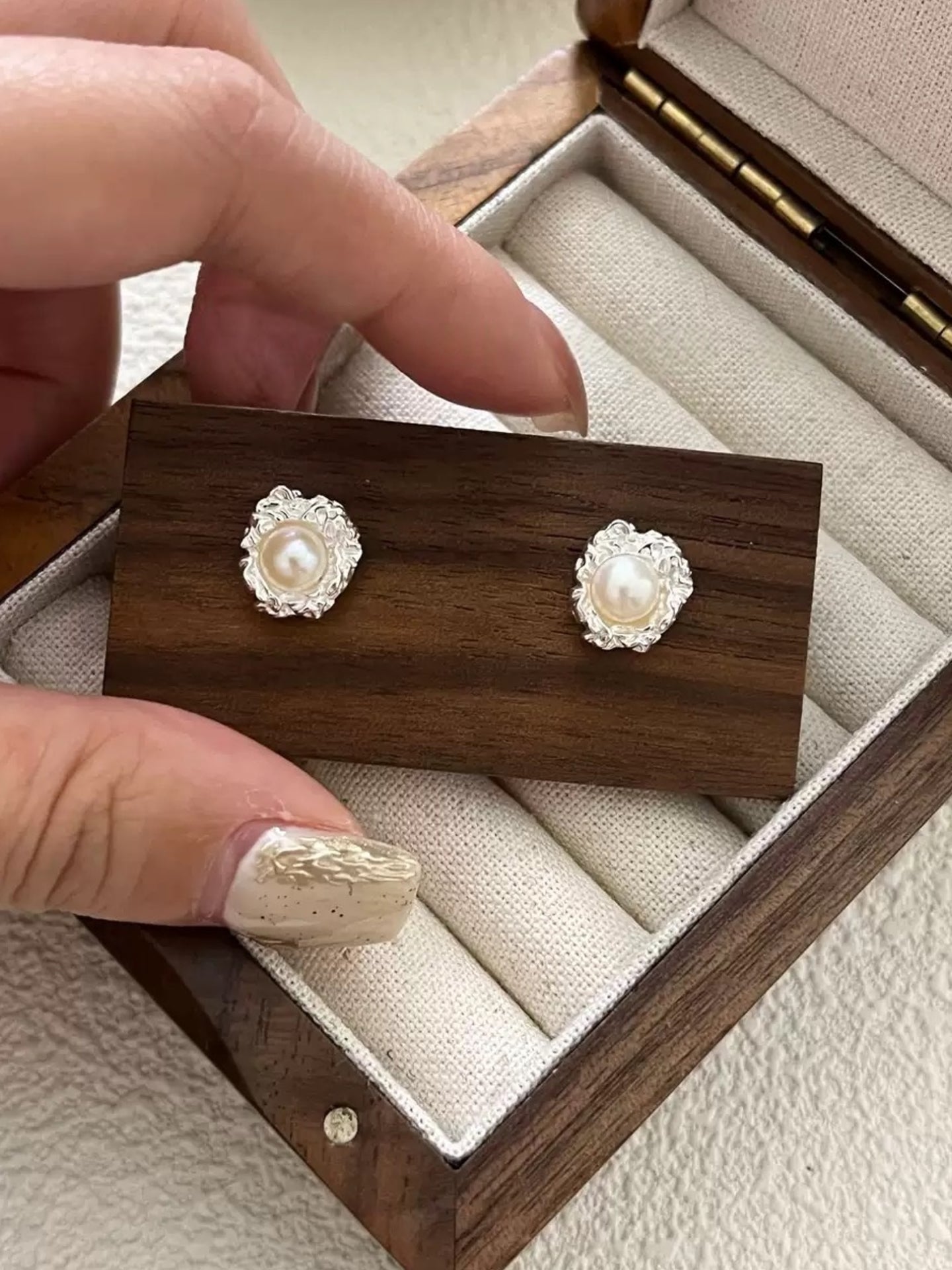 BLOSSOM PEARL ESSENCE