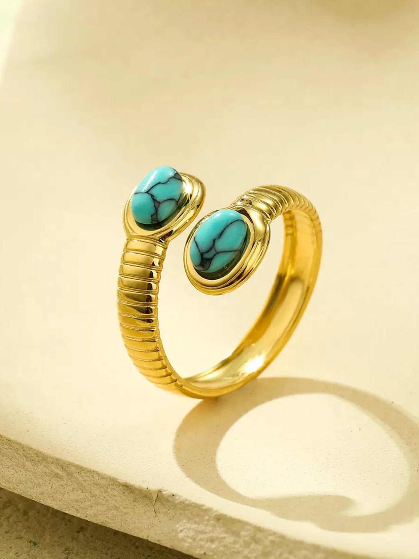 GEMSTONE SERPENT RING