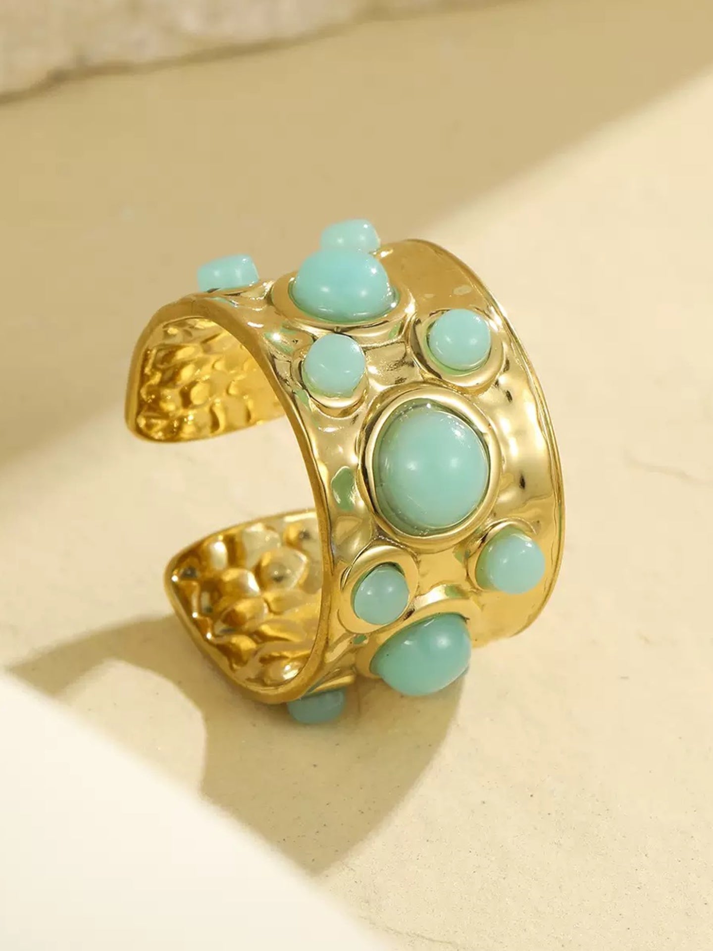 VINTAGE ROYAL STYLE RING