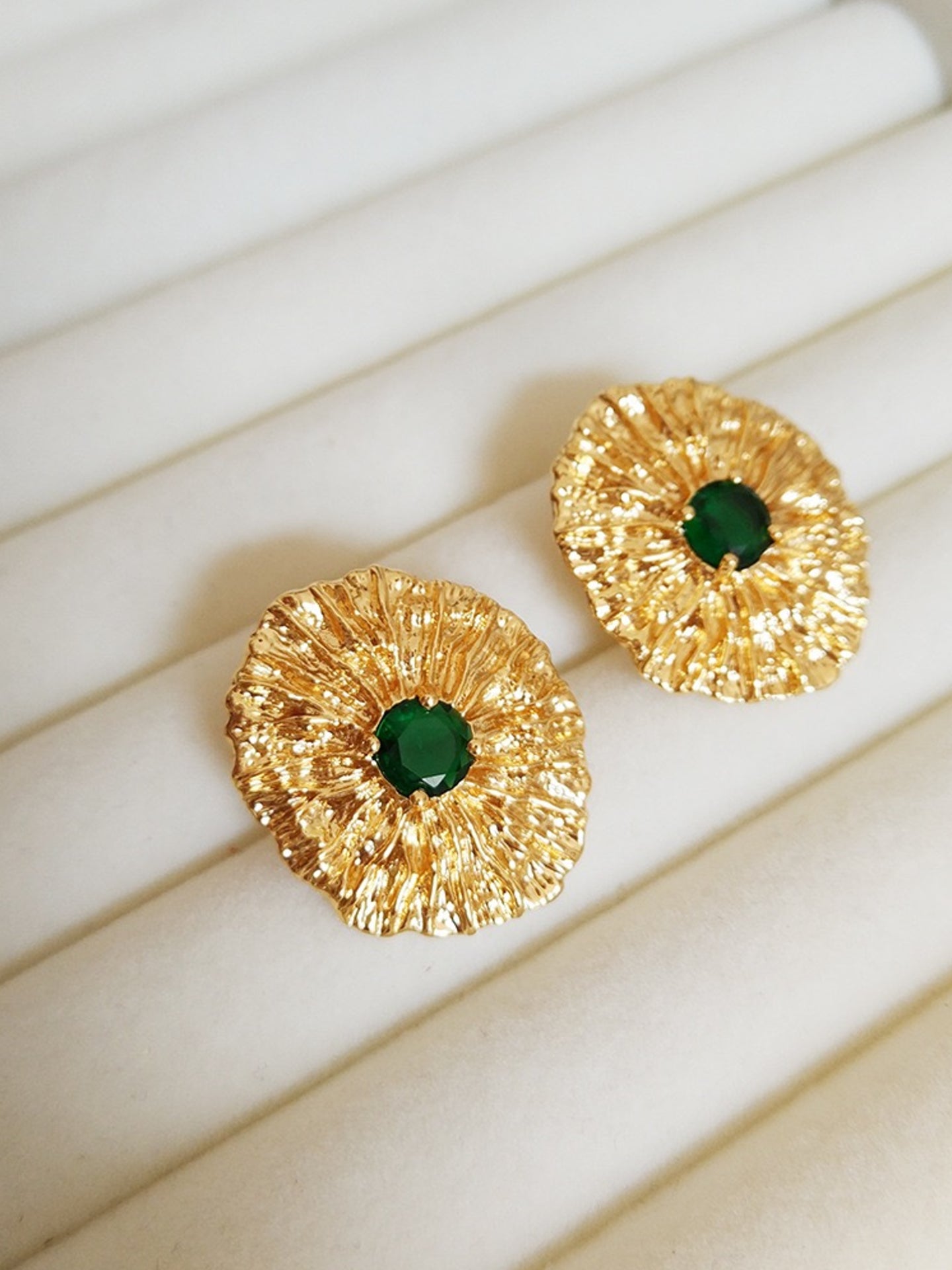 BOUCLES D'OREILLES DORÉ GLOW