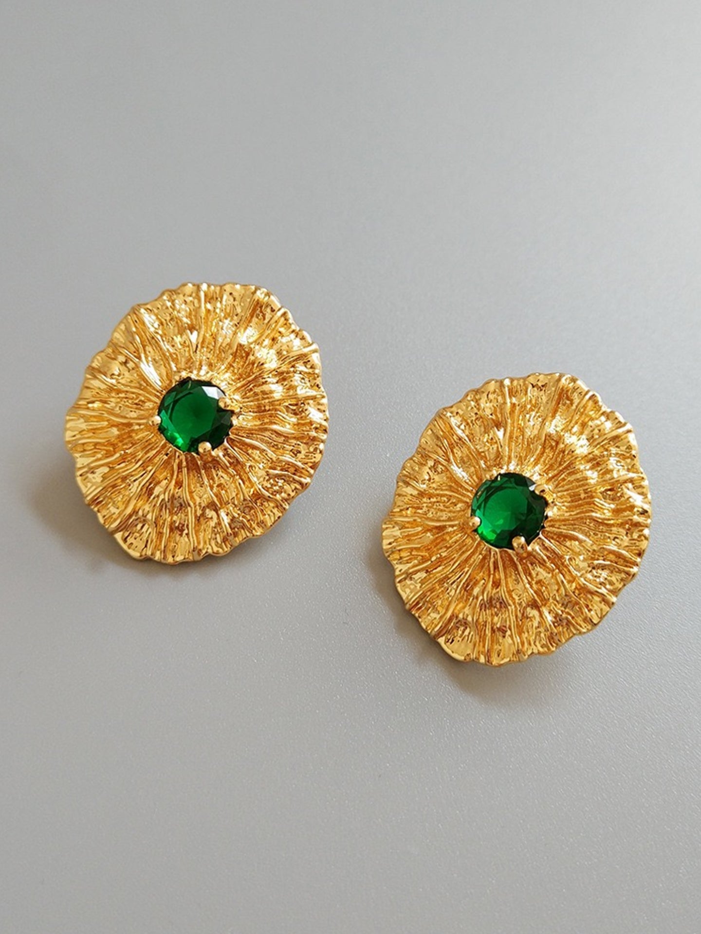 GILDED GLOW EARRINGS