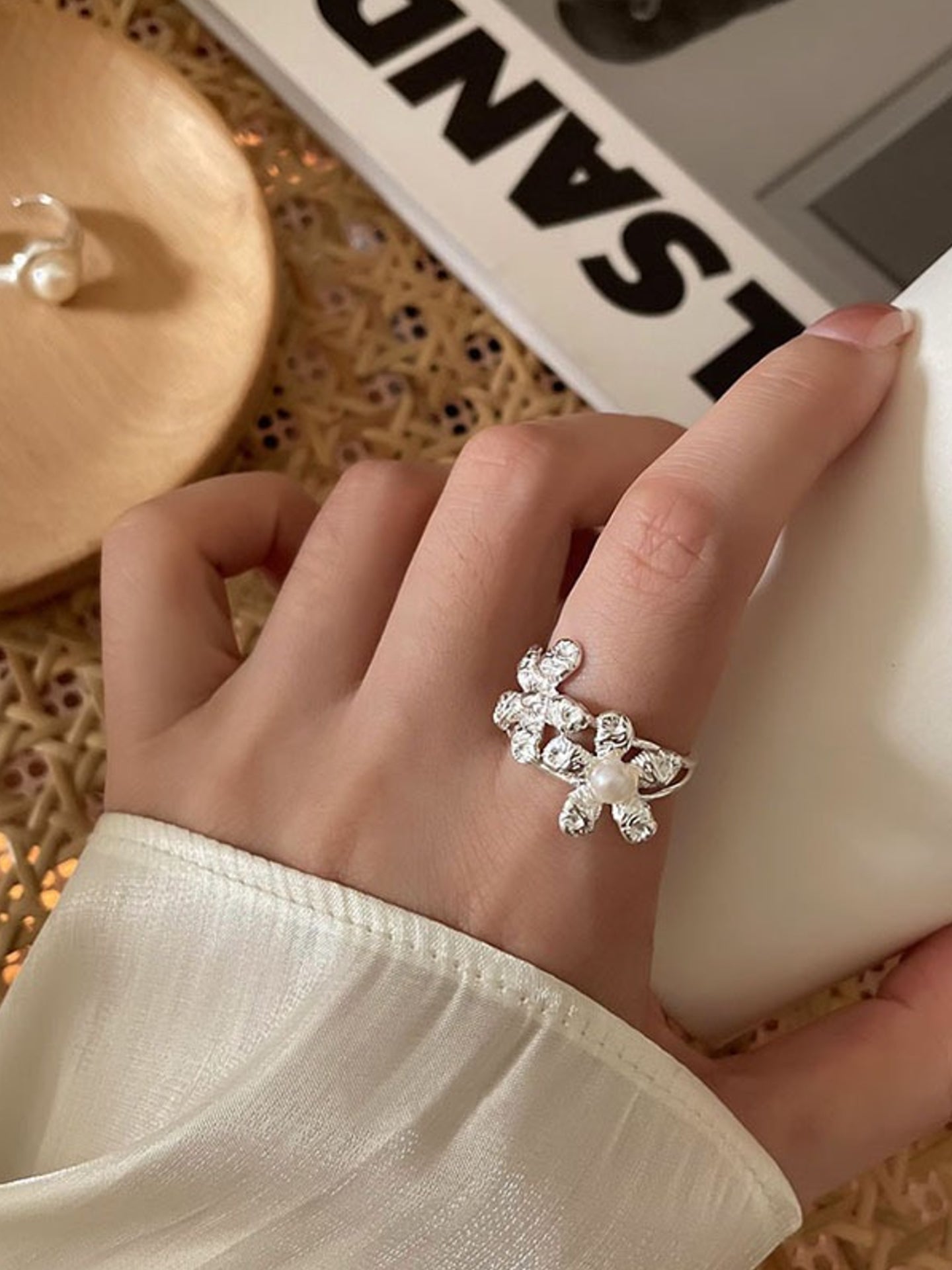 FLORAL PEARL WHISPER