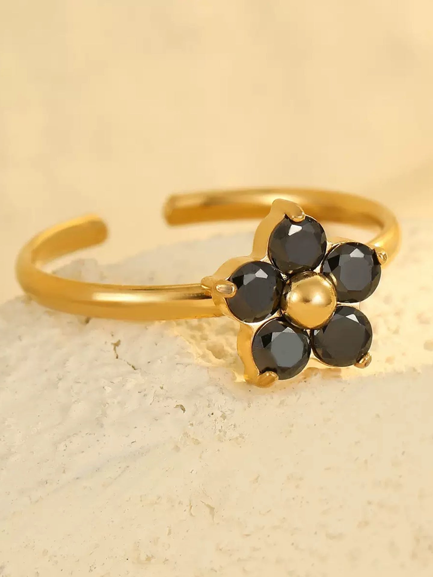 SWEET ZIRCON RING
