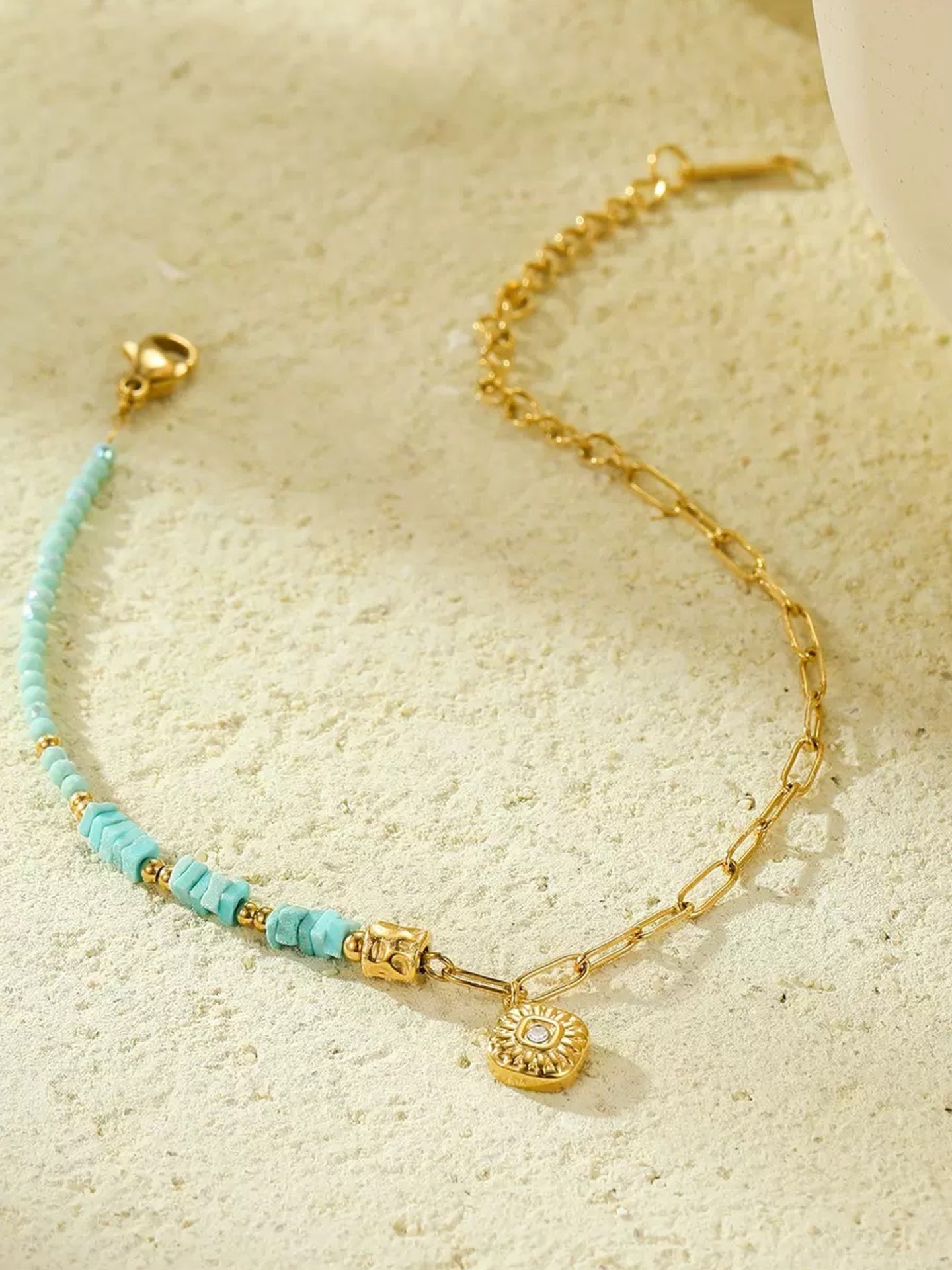 BEADED SWEET BRACELET