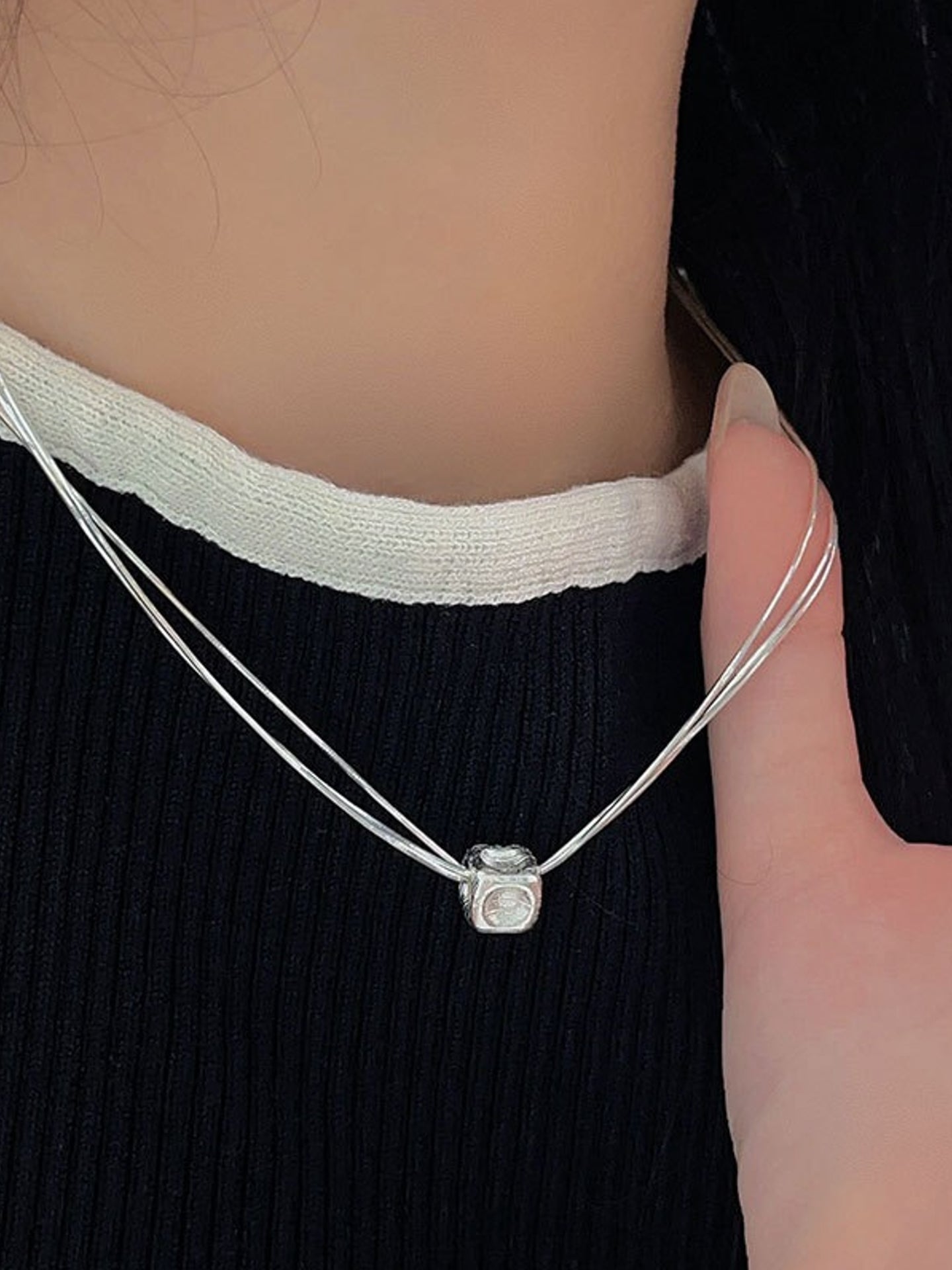 THREE-TIER CUBIC NECKLACE