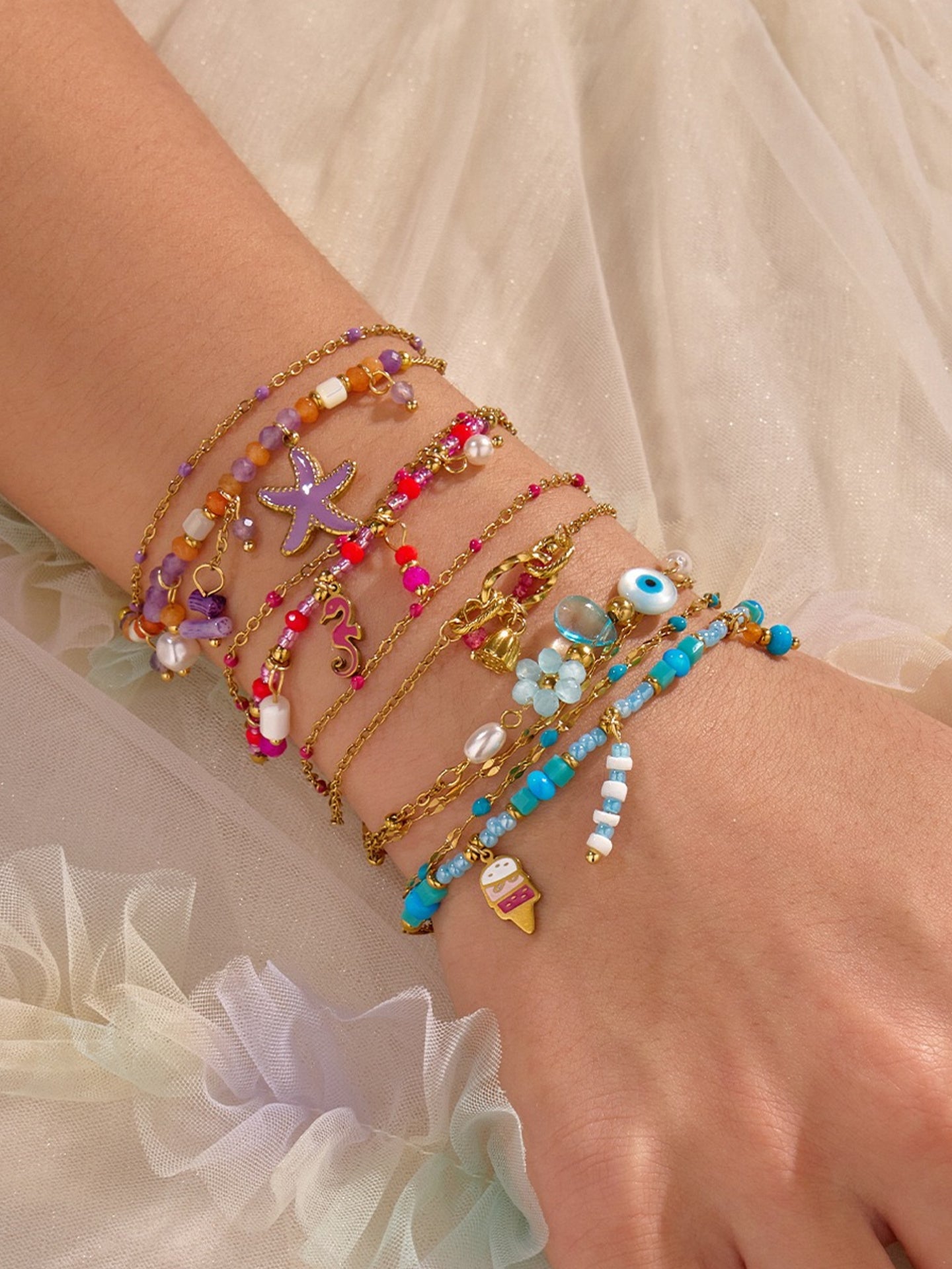 VACATION FLORAL BRACELET