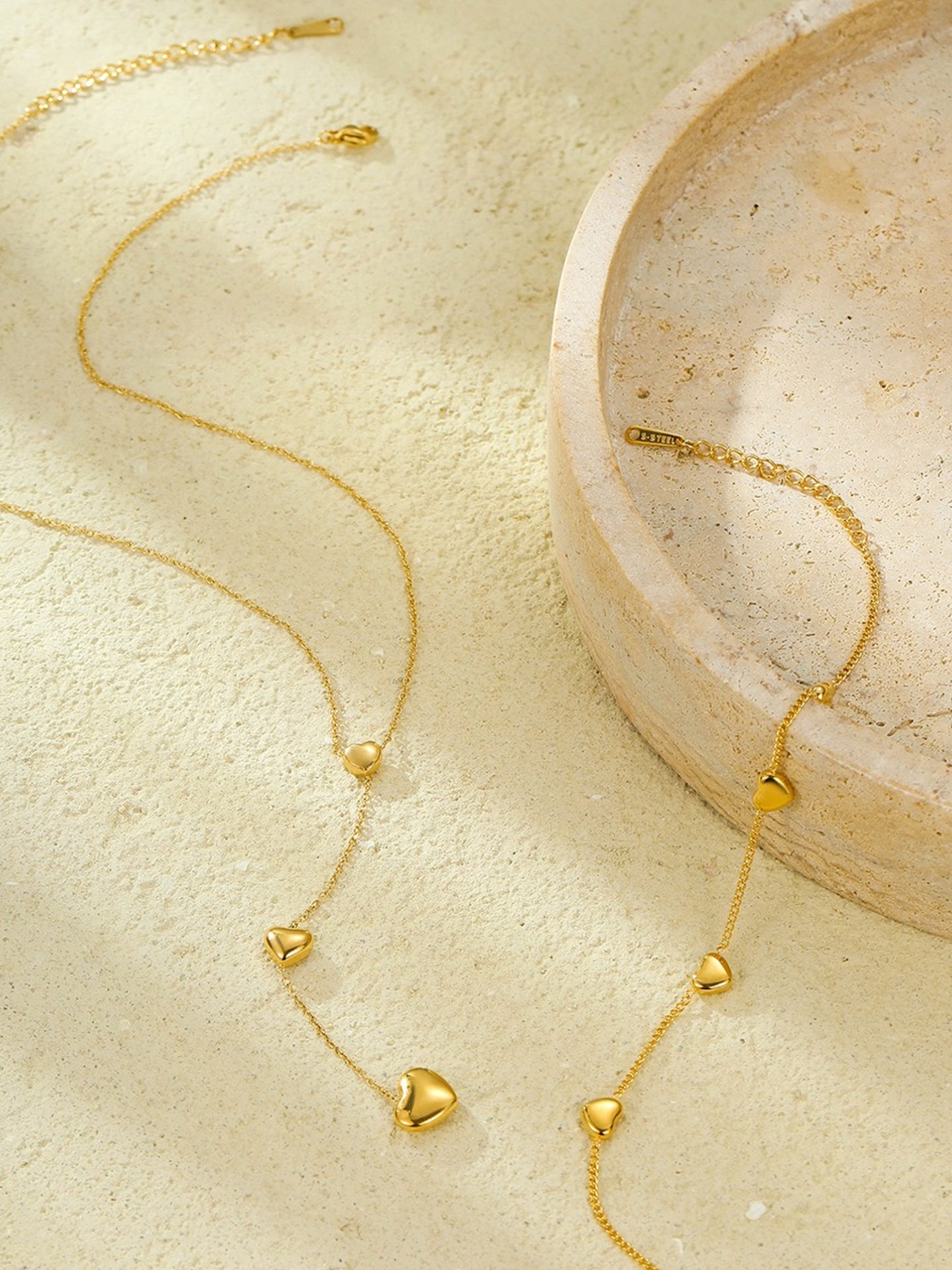 HEART TASSEL NECKLACE