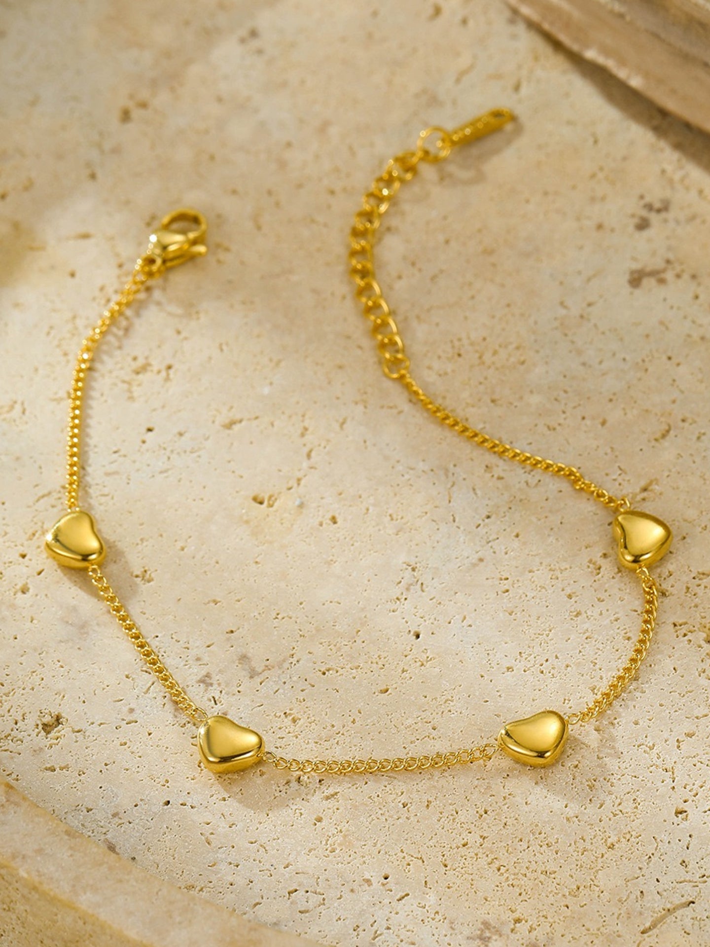 HEART TASSEL NECKLACE