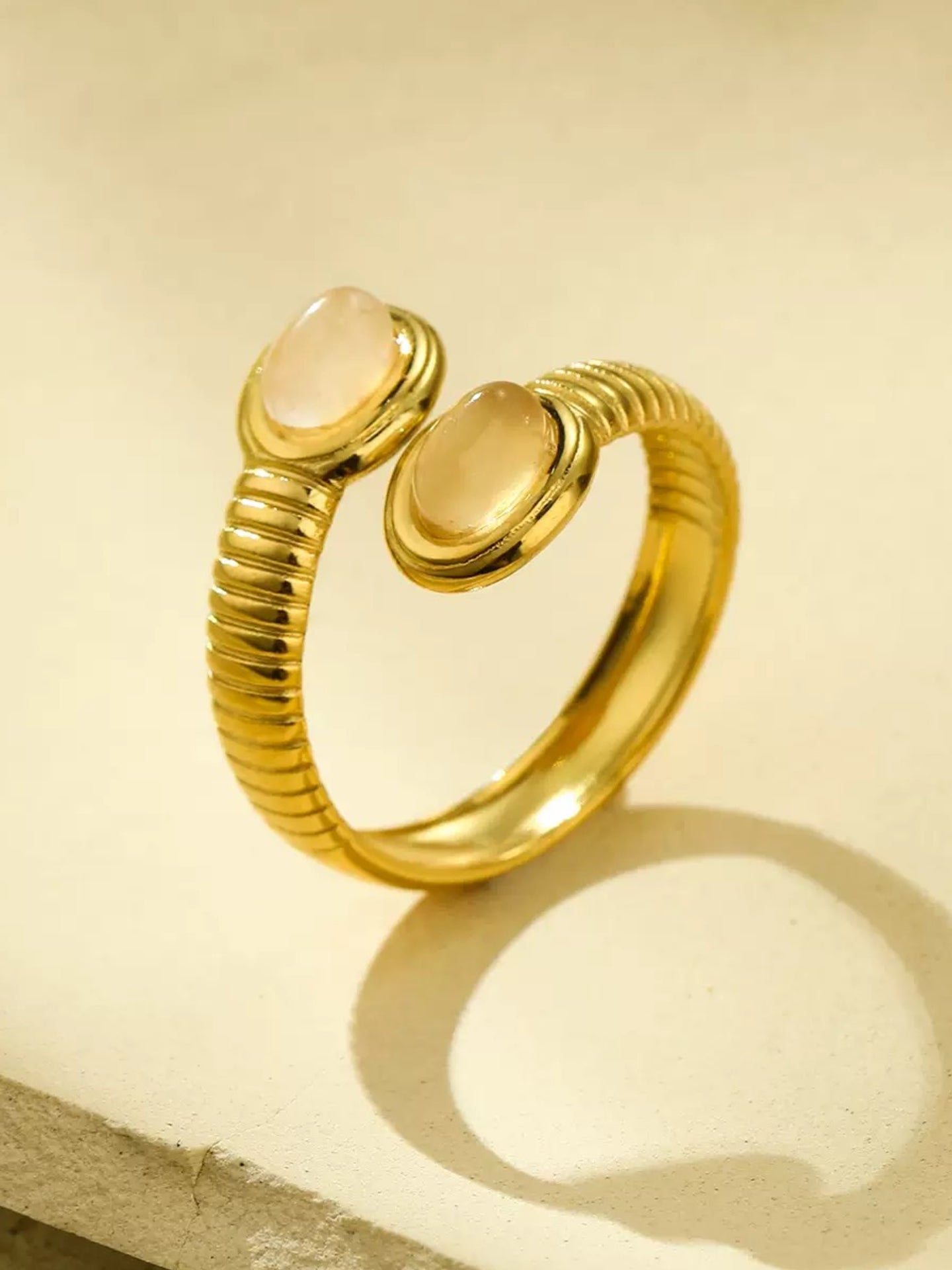 GEMSTONE SERPENT RING