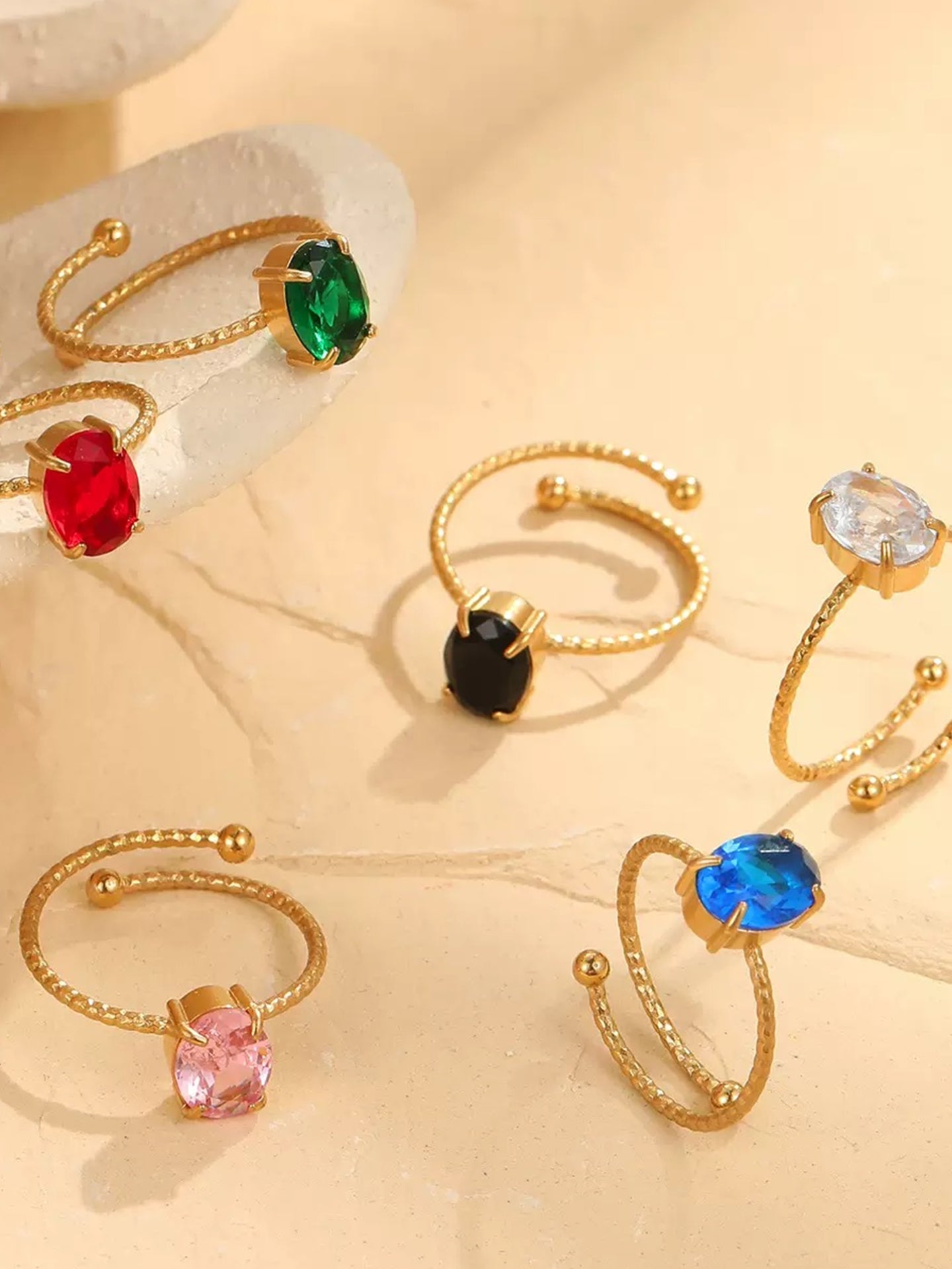 OVAL ZIRCON CLAW RING